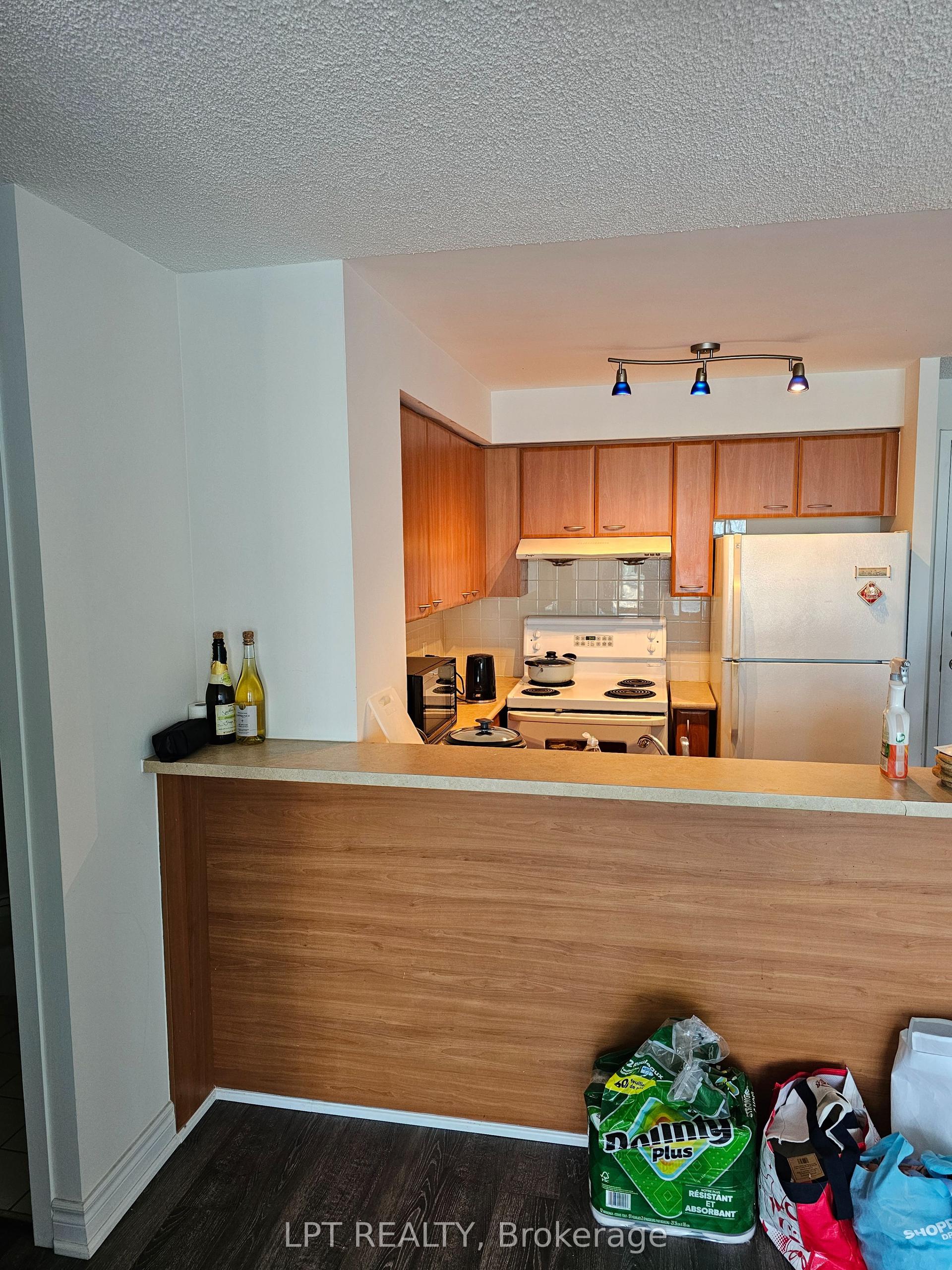 38 Lee Centre Drive 2107 #2107 — photo 1