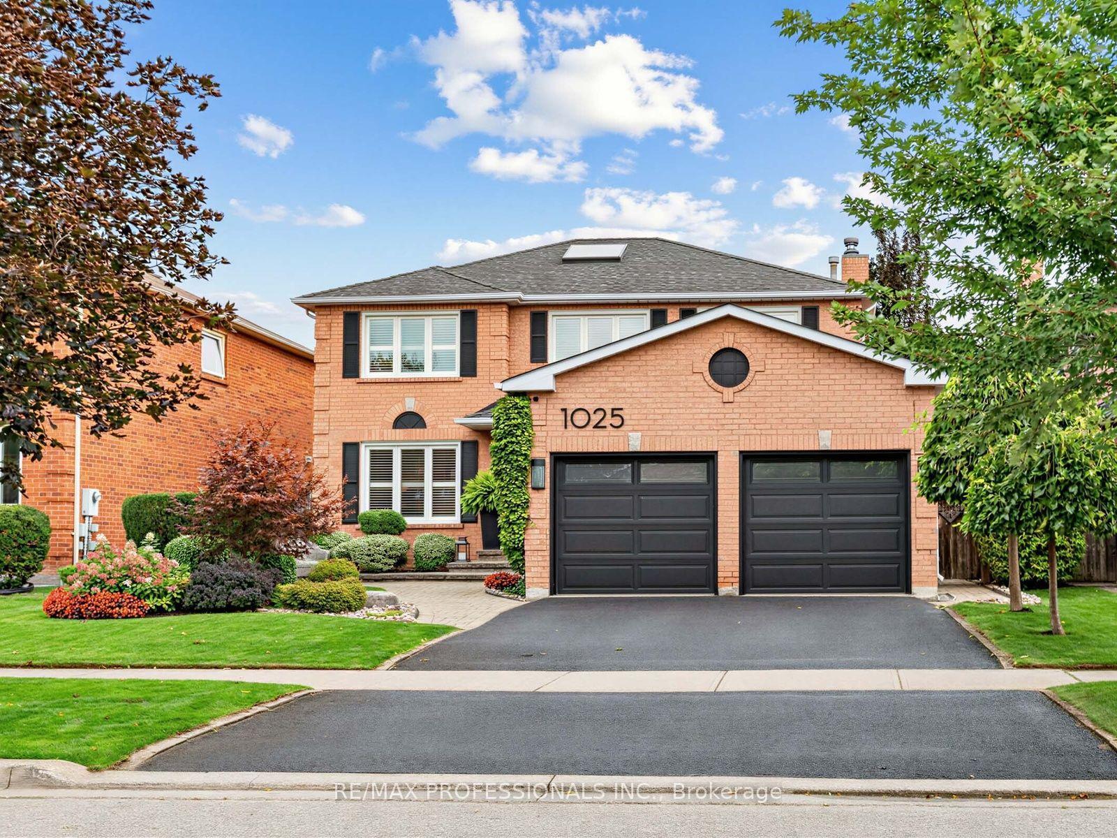 1025 Moorelands Crescent, Pickering — Detached for sale, photo 1