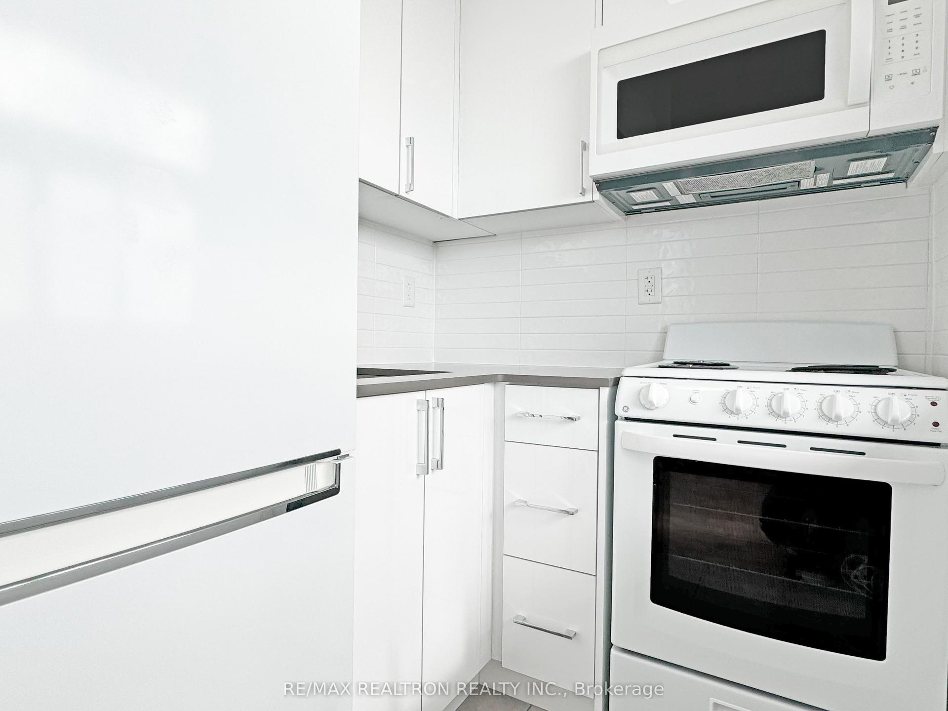 1500 Bathurst Street 1401 #1401, Toronto — Condo for lease, photo 1