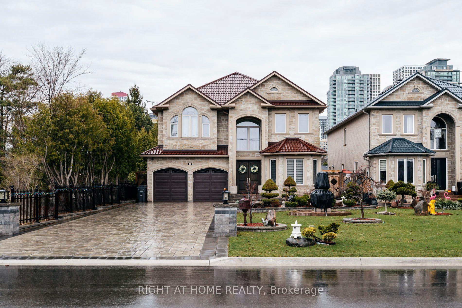 99 Fairview Road W, Mississauga — Detached for sale, photo 1