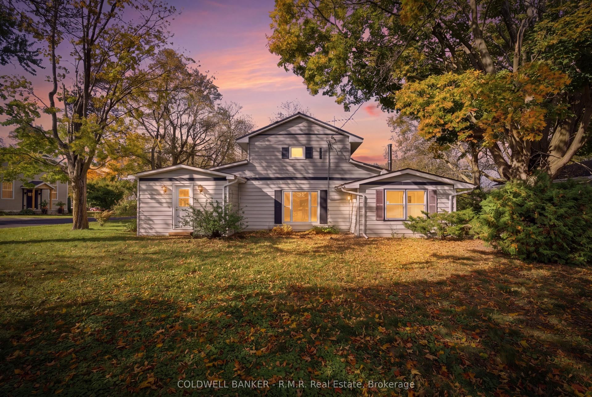 10 Church Street, Kawartha Lakes — Detached for sale, photo 1