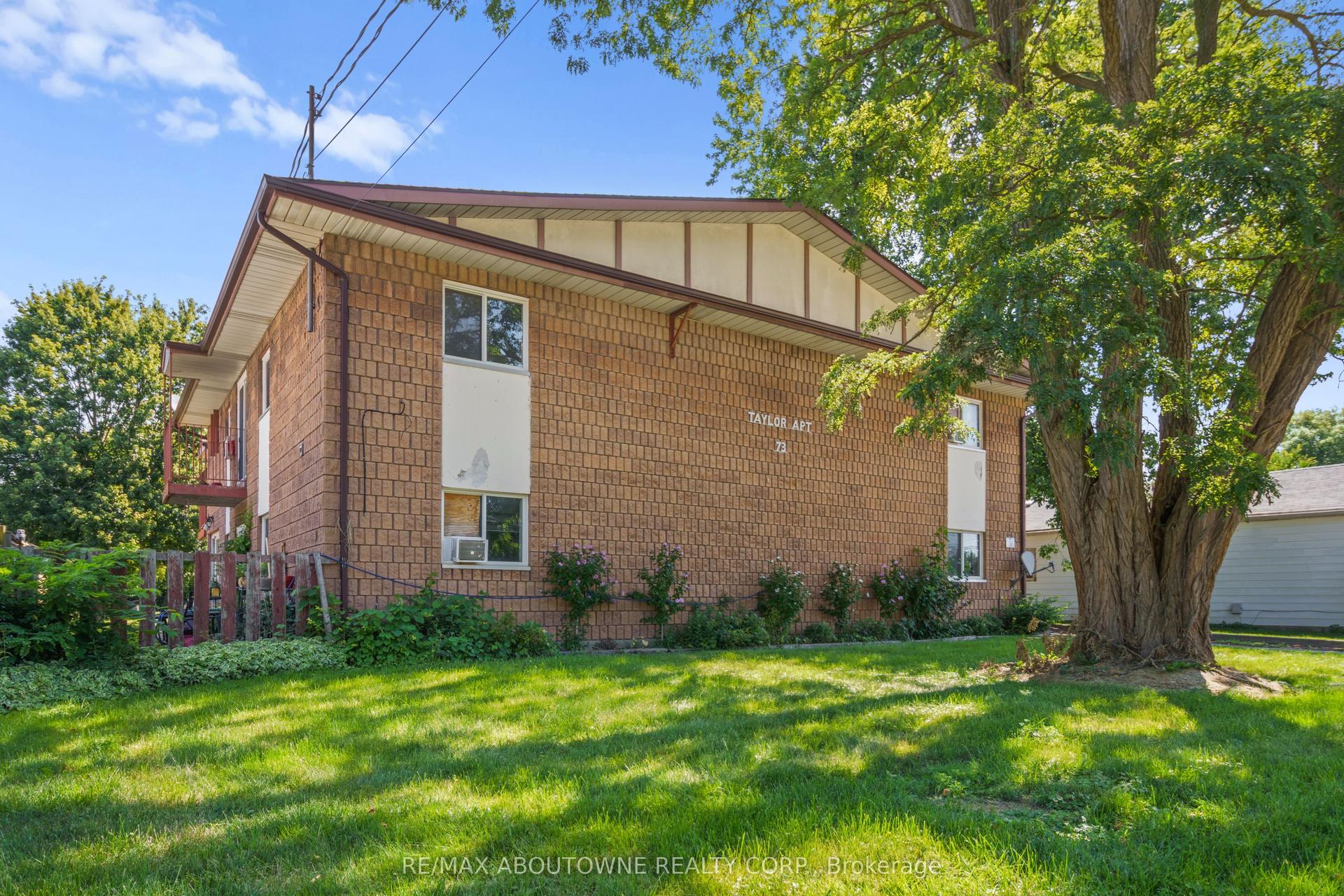 73 Taylor Avenue, Chatham-Kent — Multiplex for sale, photo 1