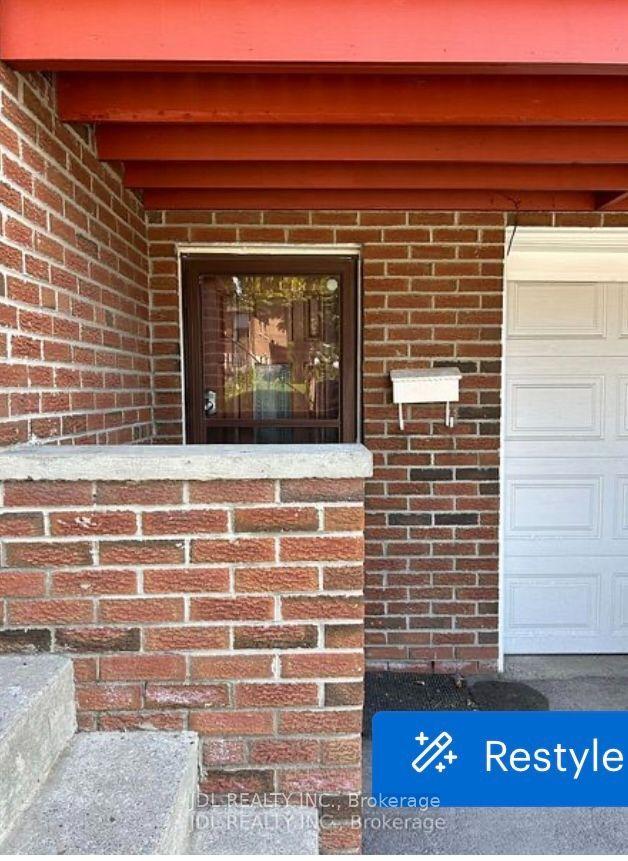 13 Pawnee Ave Avenue One Bedroom bsmt #One Bedroom bsmt, Toronto — Detached for lease, photo 1