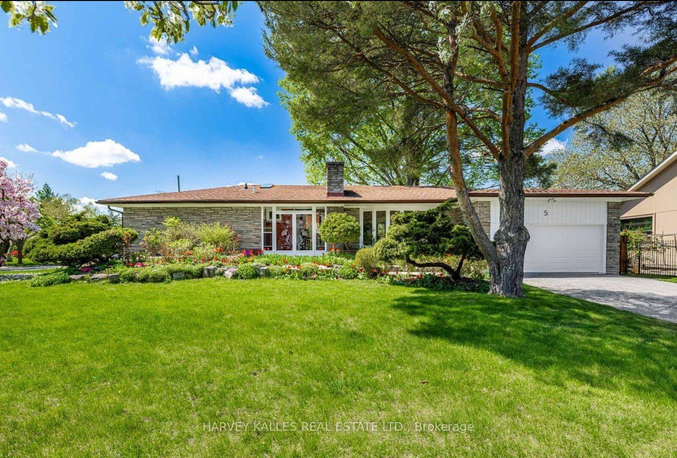 5 Parmbelle Crescent, Toronto — Detached for lease, photo 1