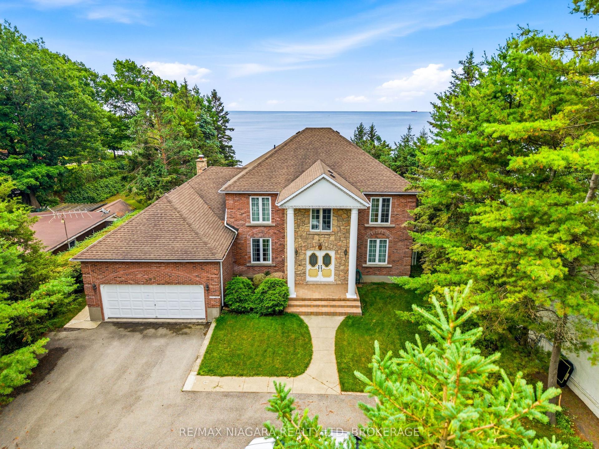 599 Lakeshore Road E, Port Colborne — Detached for sale, photo 1