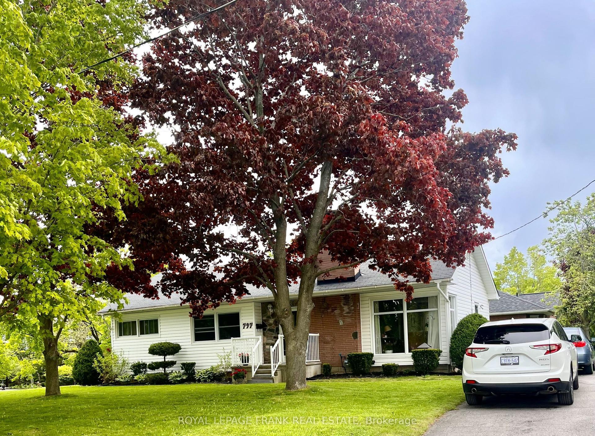 797 Valleyview Drive — photo 1
