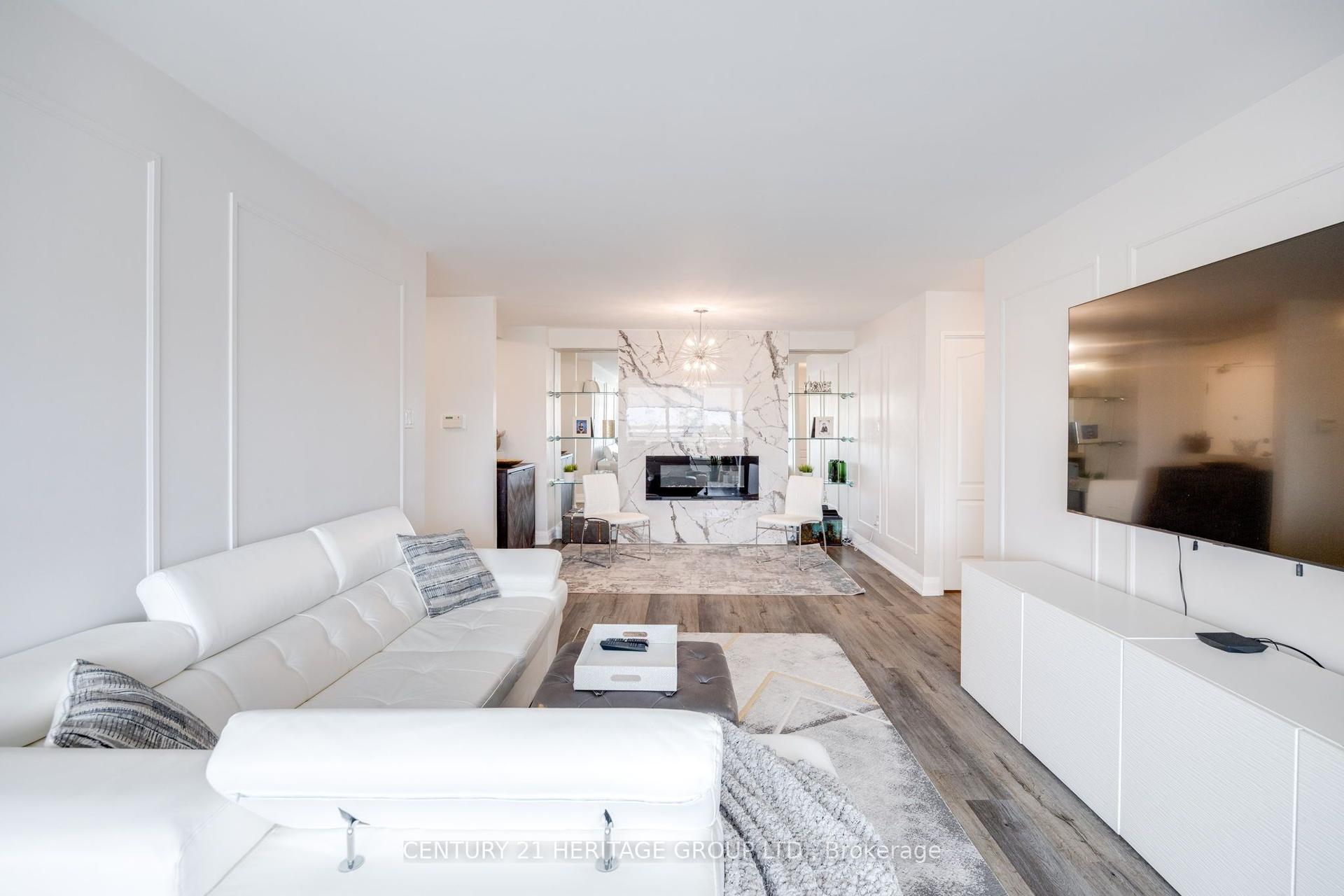 7 Townsgate Drive 707 #707 — photo 1