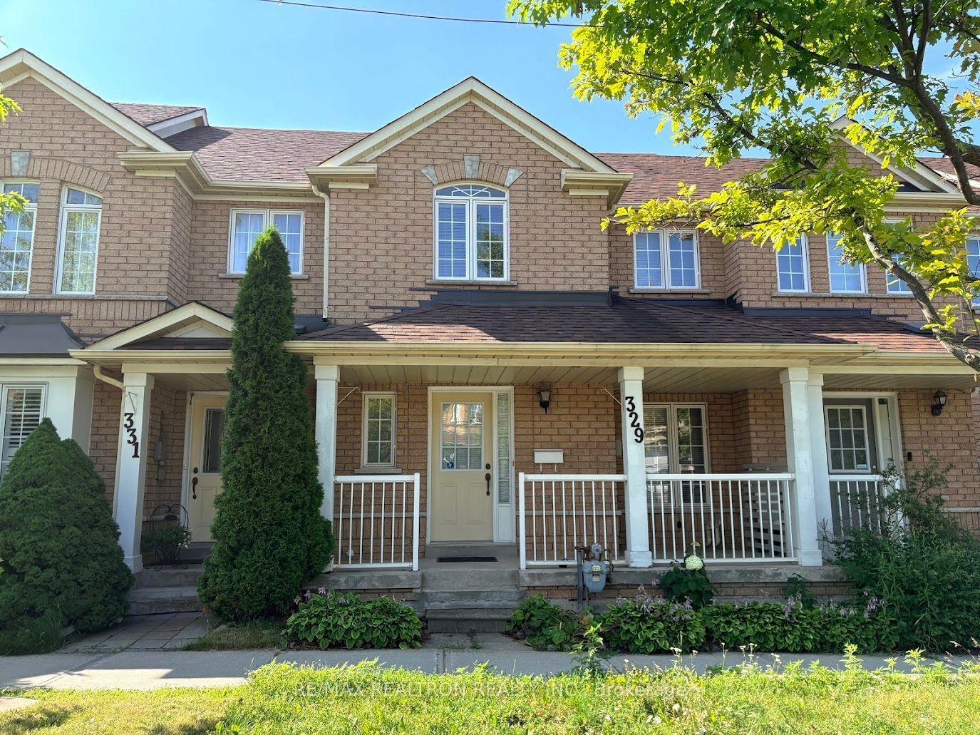 329 Bur Oak Avenue, Markham — Townhouse for lease, photo 1