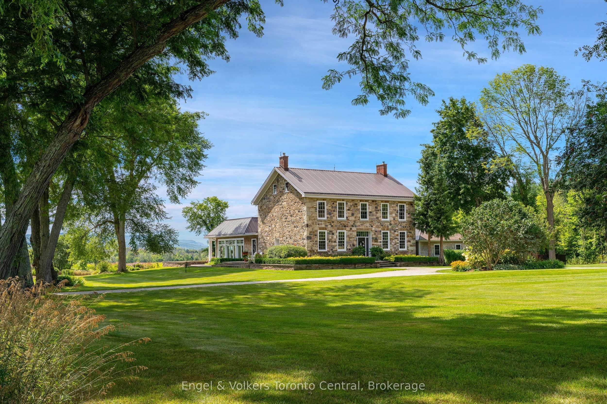 727070 Side Rd 22C Side Road W — photo 1