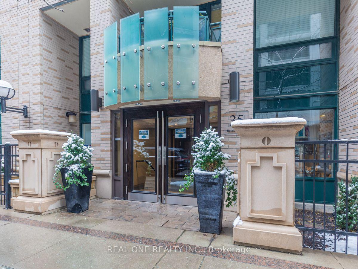 35 Hayden Street 104 #104 — photo 1