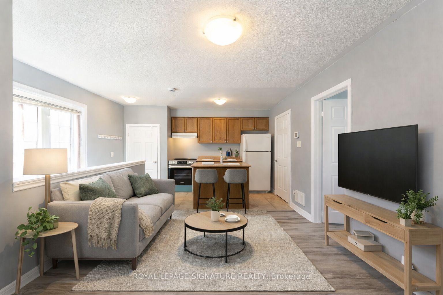 6 Innisvale Drive Coach/Lane House #Coach/Lane House — photo 1