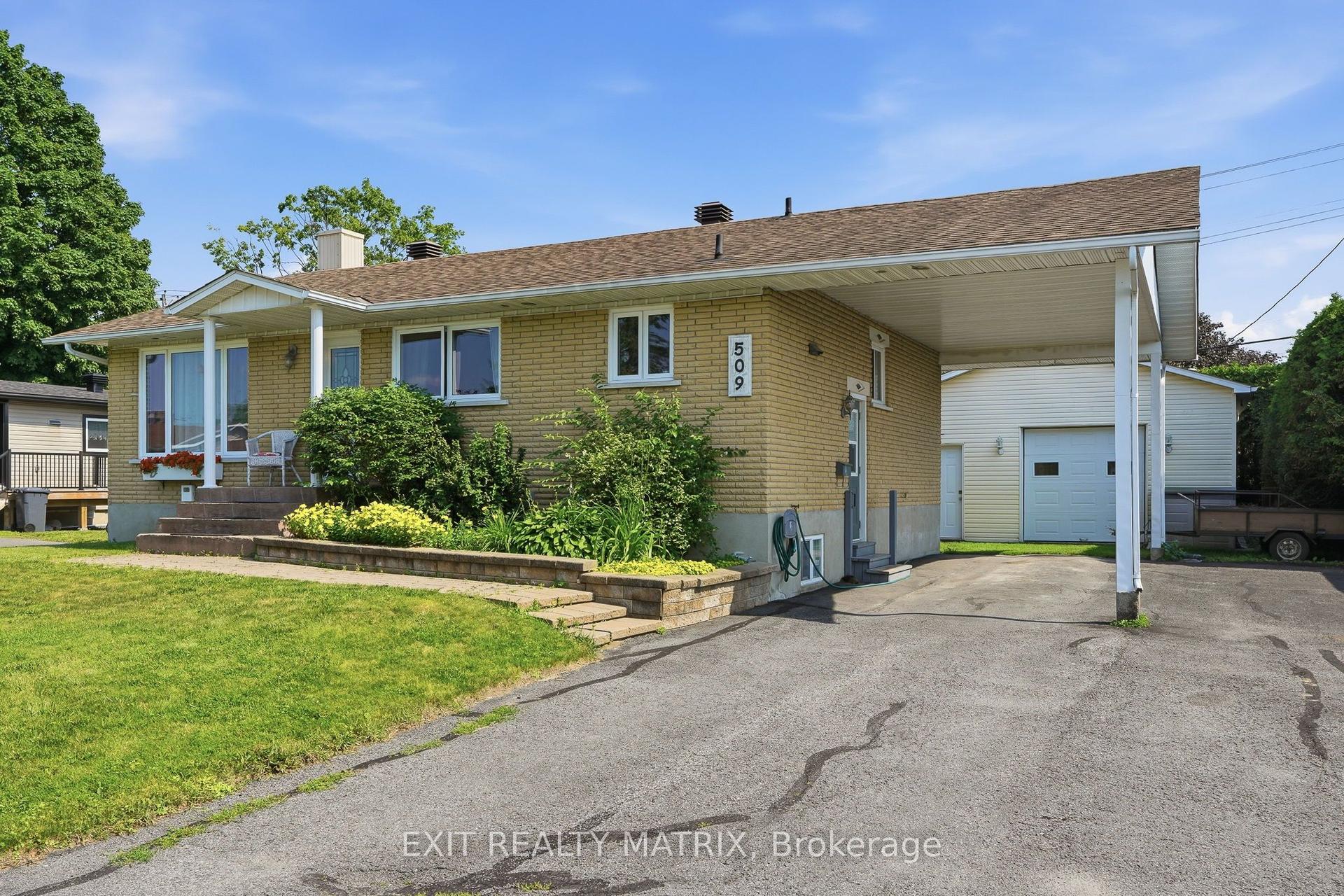 509 Ghislain Street, Hawkesbury — Detached for sale, photo 1