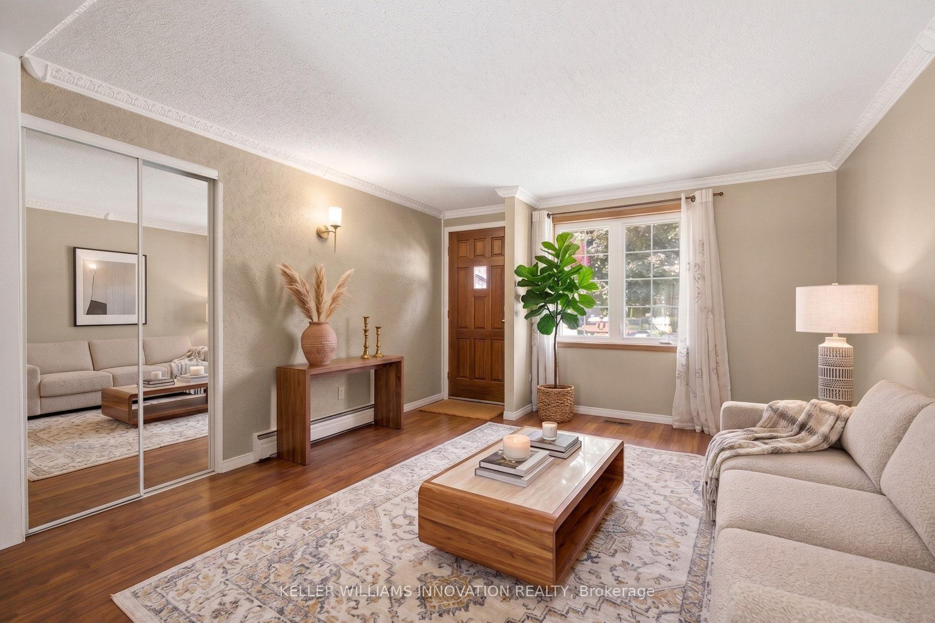 162 Tiffany Street, Cambridge — Detached for sale, photo 1