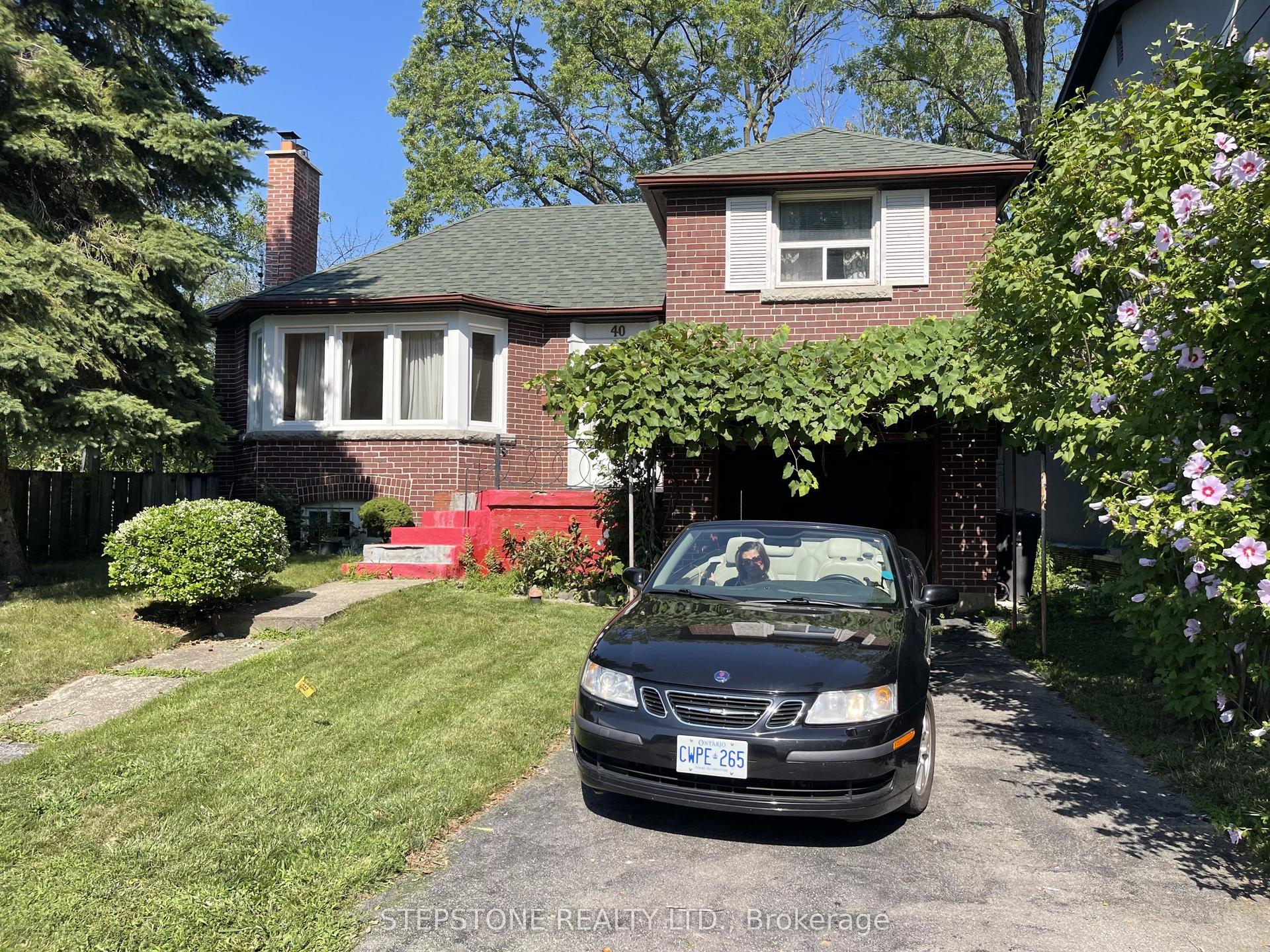 40 Glenvalley Drive S, Toronto — Detached for sale, photo 1