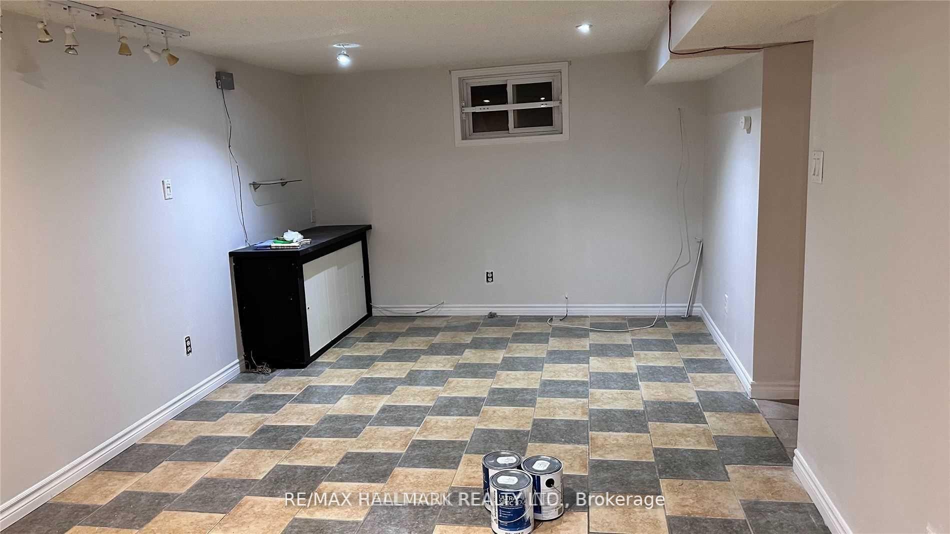 59 Newton Drive Bsmt #Bsmt, Toronto — Detached for lease, photo 1
