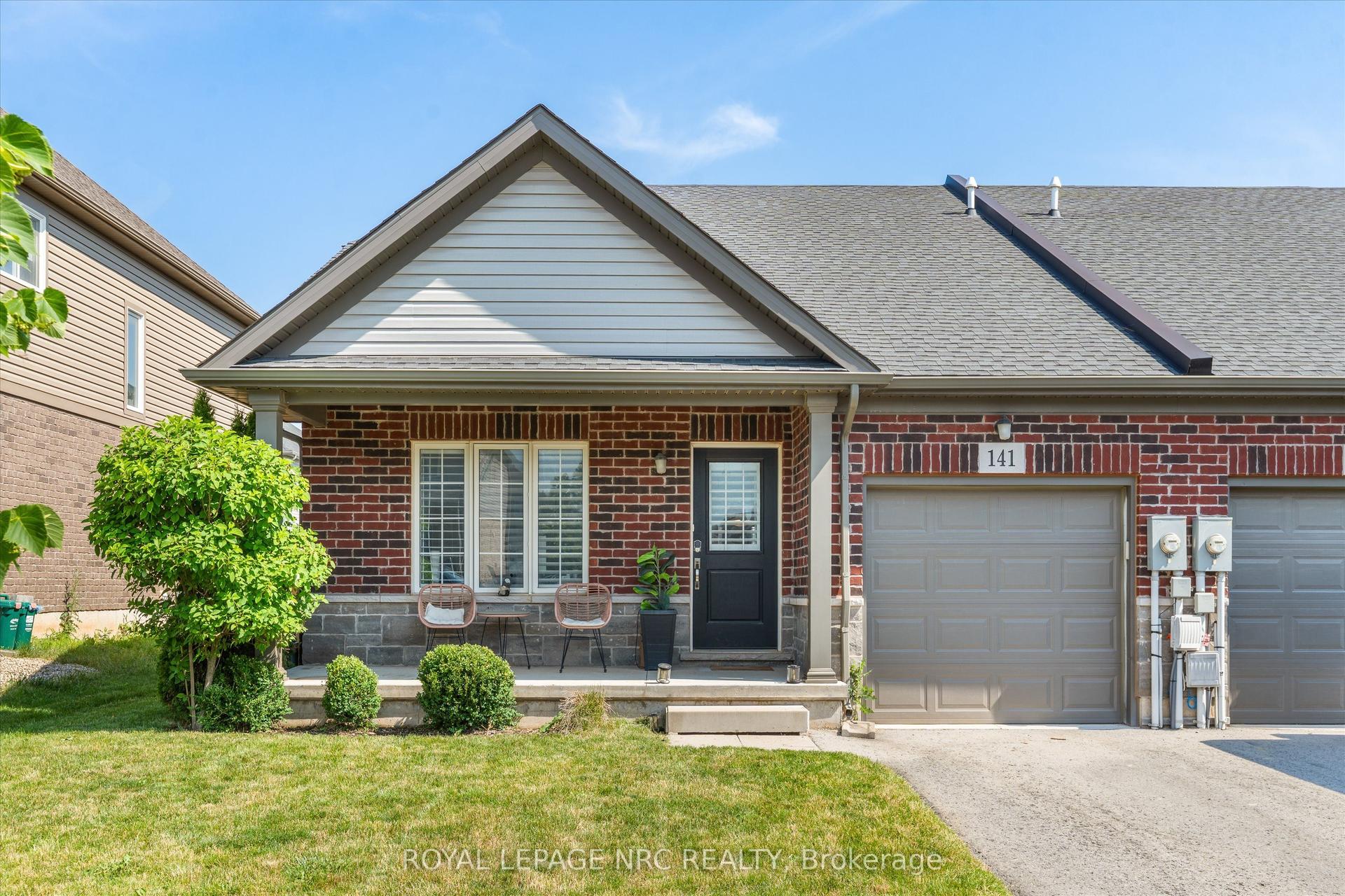 141 Acacia Road, Pelham — Townhouse for sale, photo 1