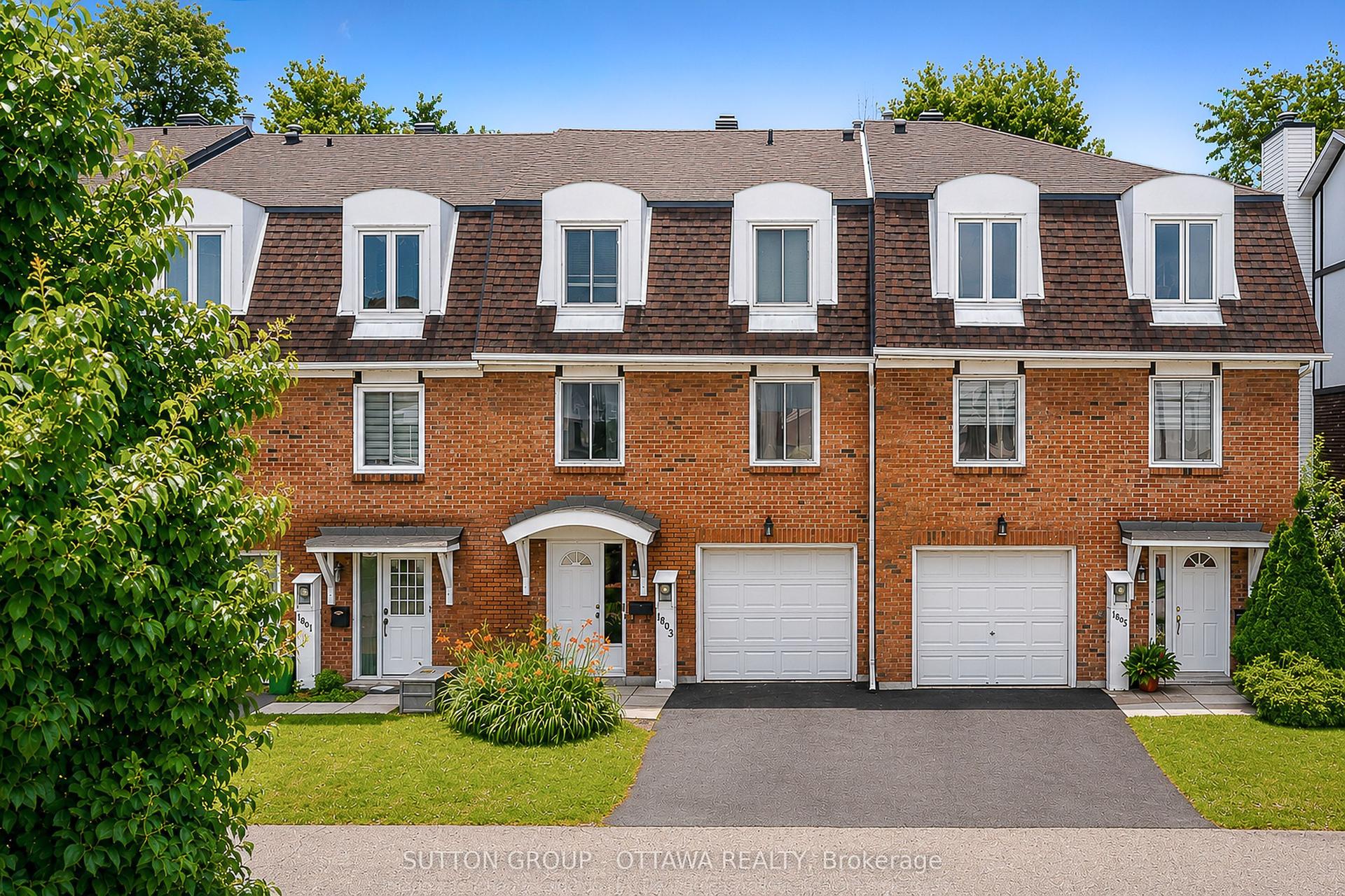 1803 Axminster Court 39 #39, Orleans - Convent Glen and Area — Condo Town for sale, photo 1