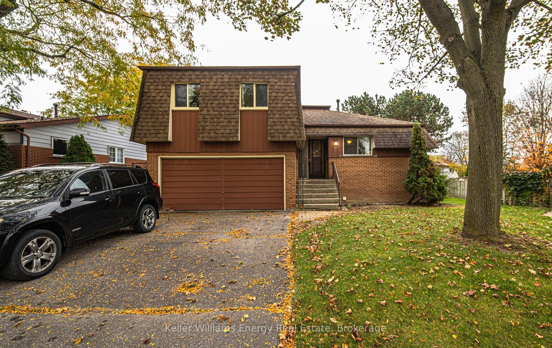 11 Ann Arbour Court, Whitby — Detached for sale, photo 1