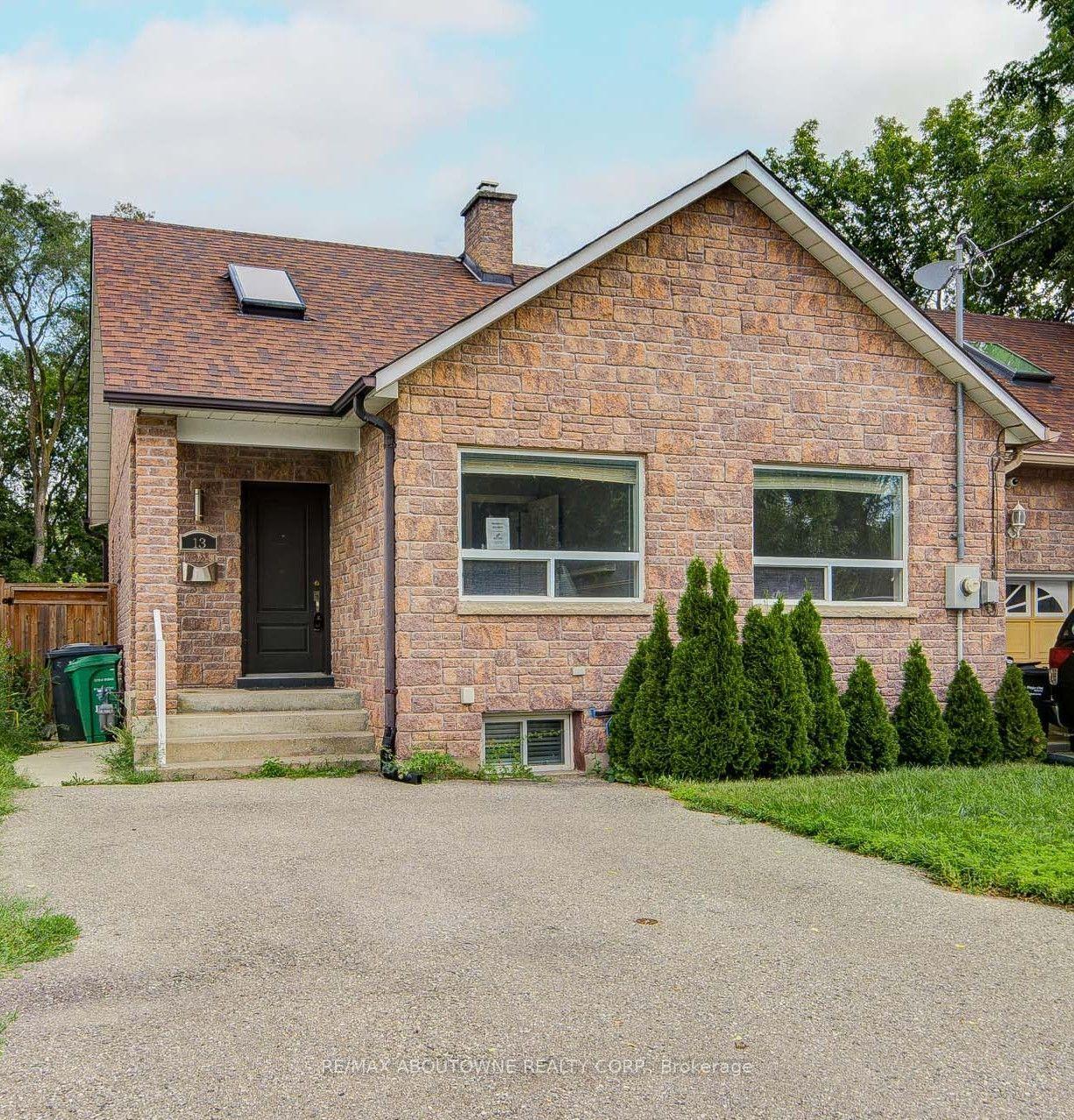 13 Broadview Avenue, Mississauga — Semi-Detached for sale, photo 1