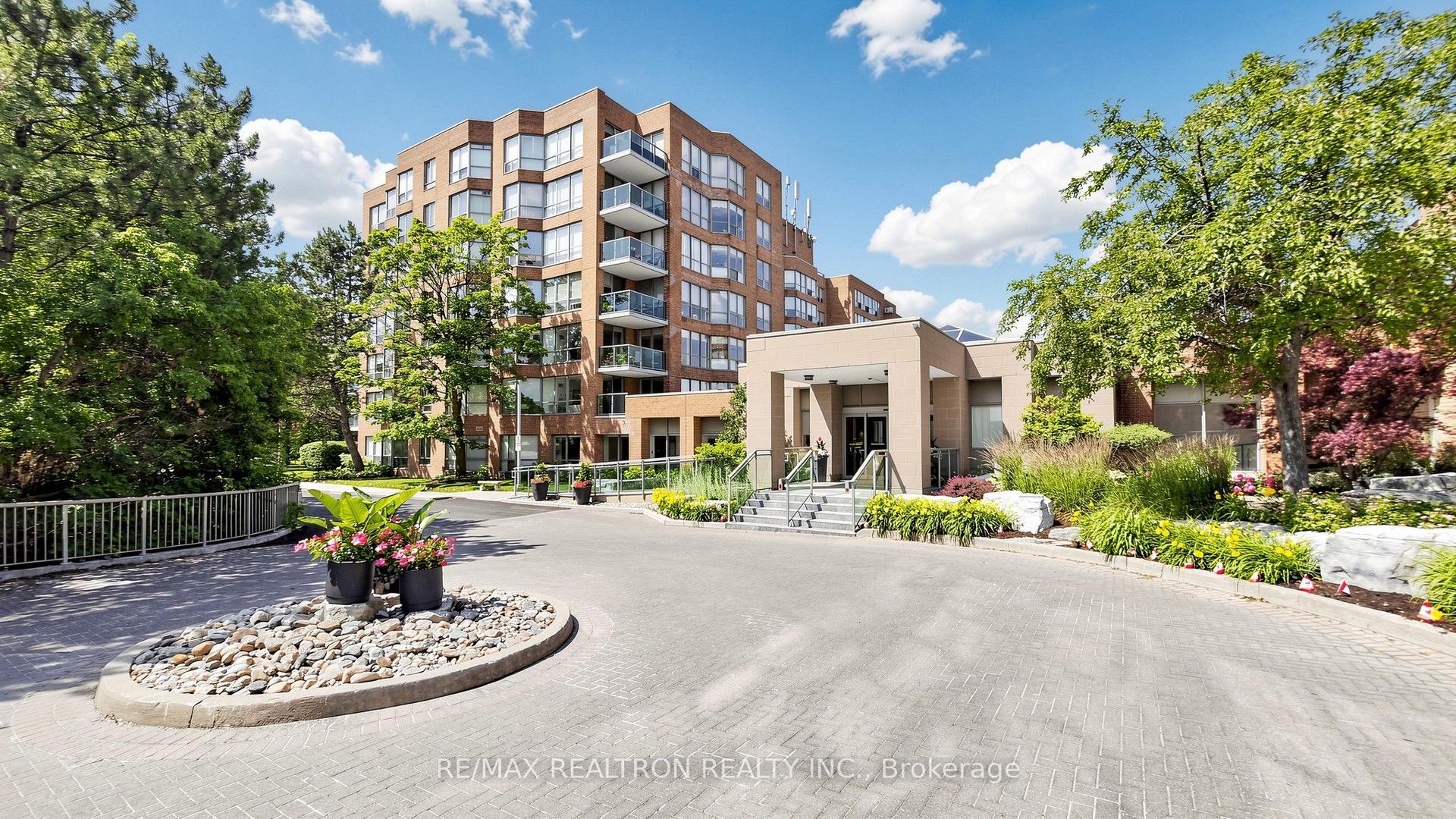 14924 Yonge Street 521 #521, Aurora — Condo for sale, photo 1