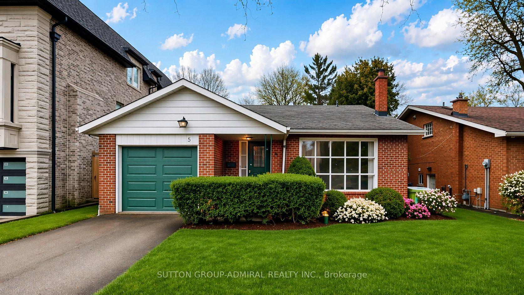 5 Wedgeport Place — photo 1