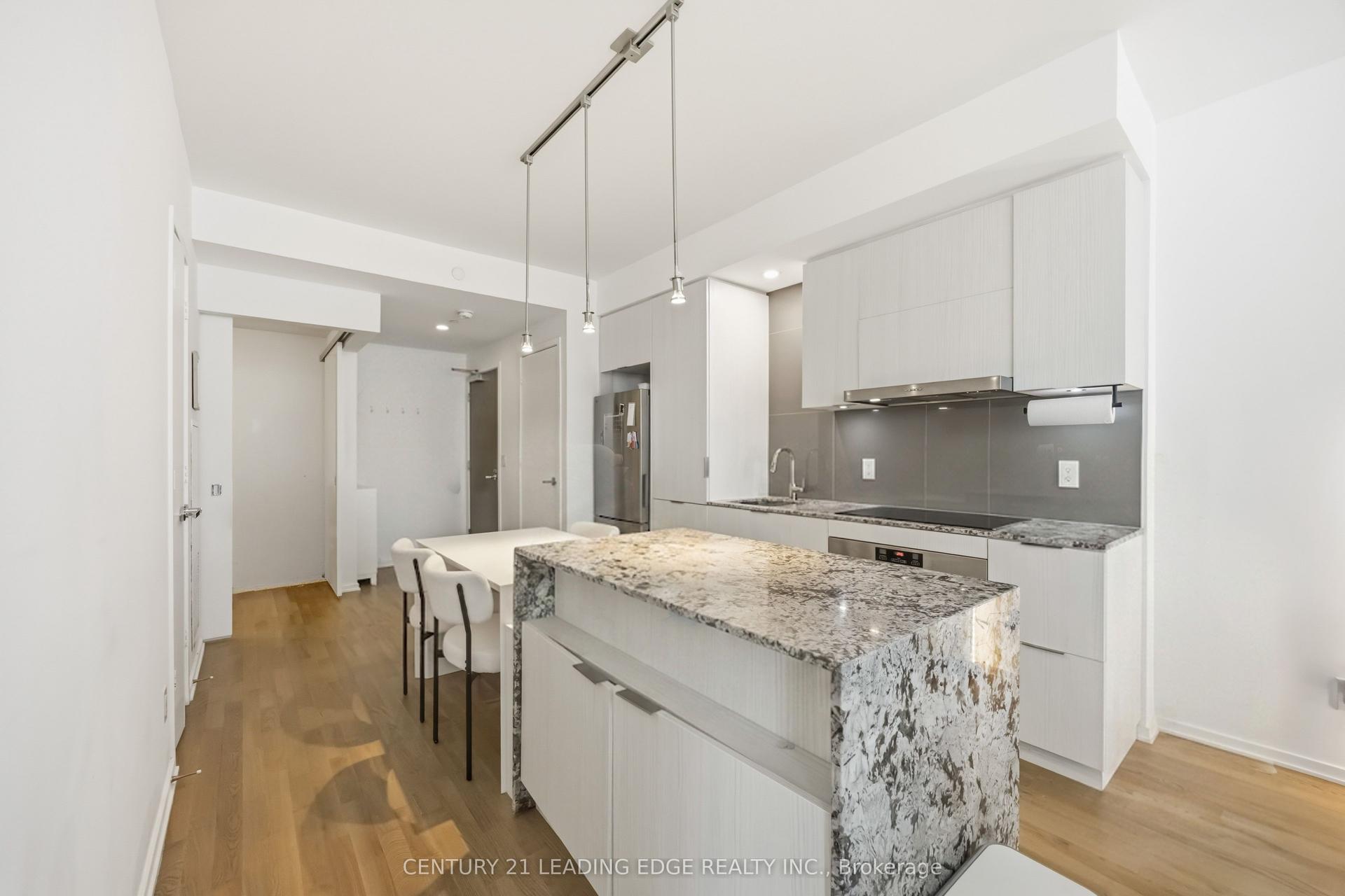 1 Bloor Street E 3308 #3308 — photo 1