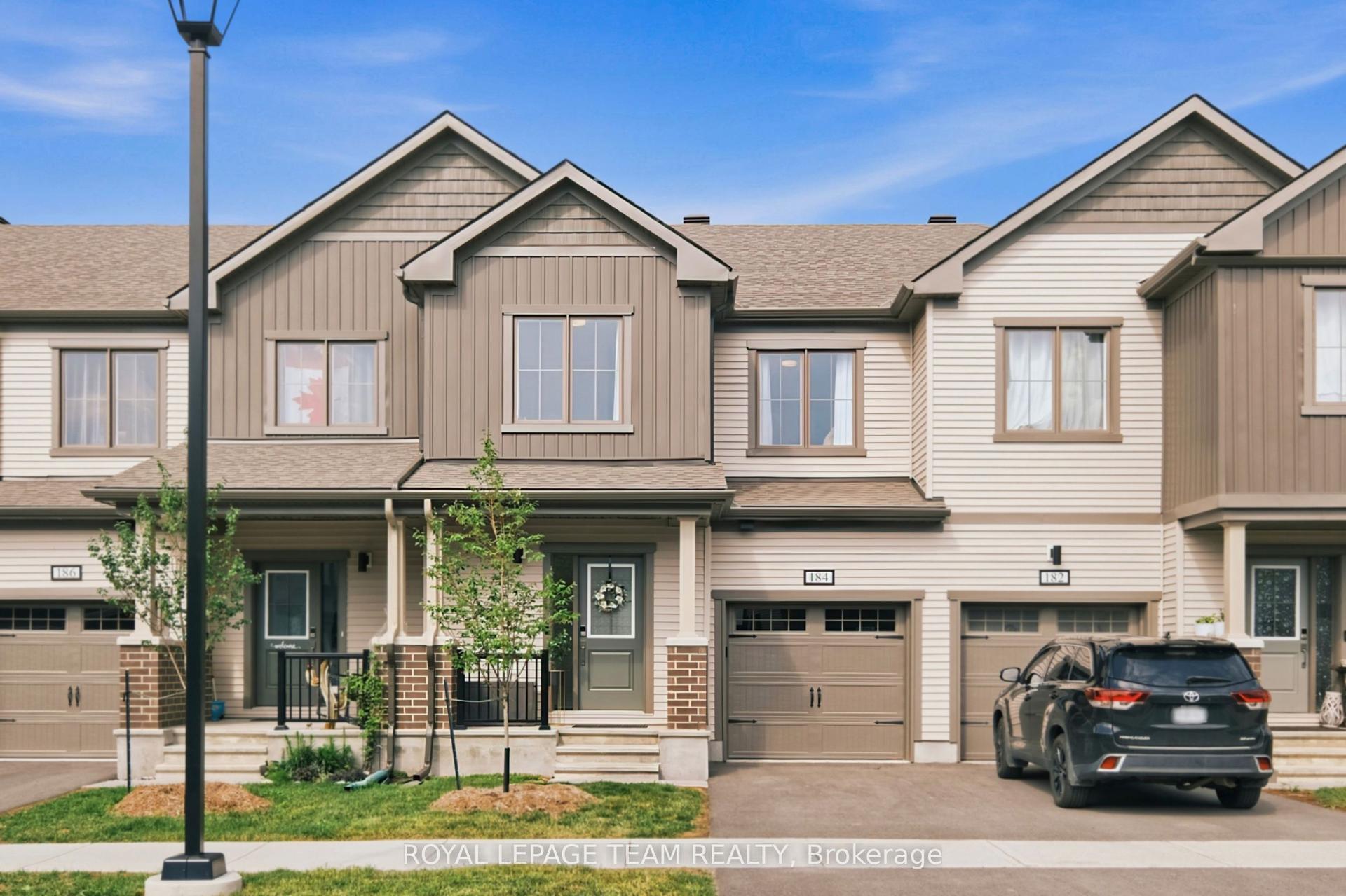 184 Robert Perry Street, North Grenville — Townhouse for sale, photo 1