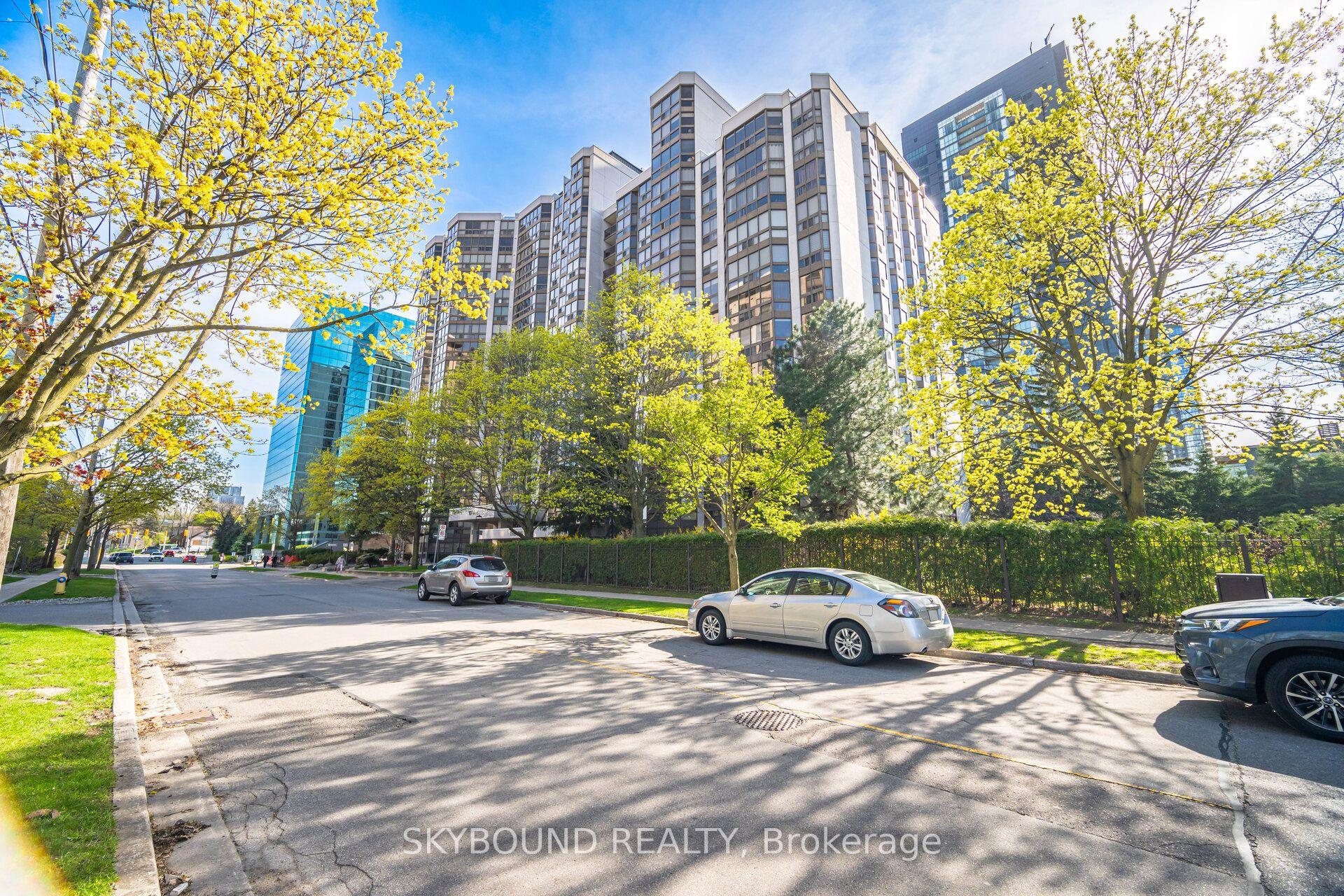 10 Kenneth Avenue 511 #511, Toronto — Condo for sale, photo 1
