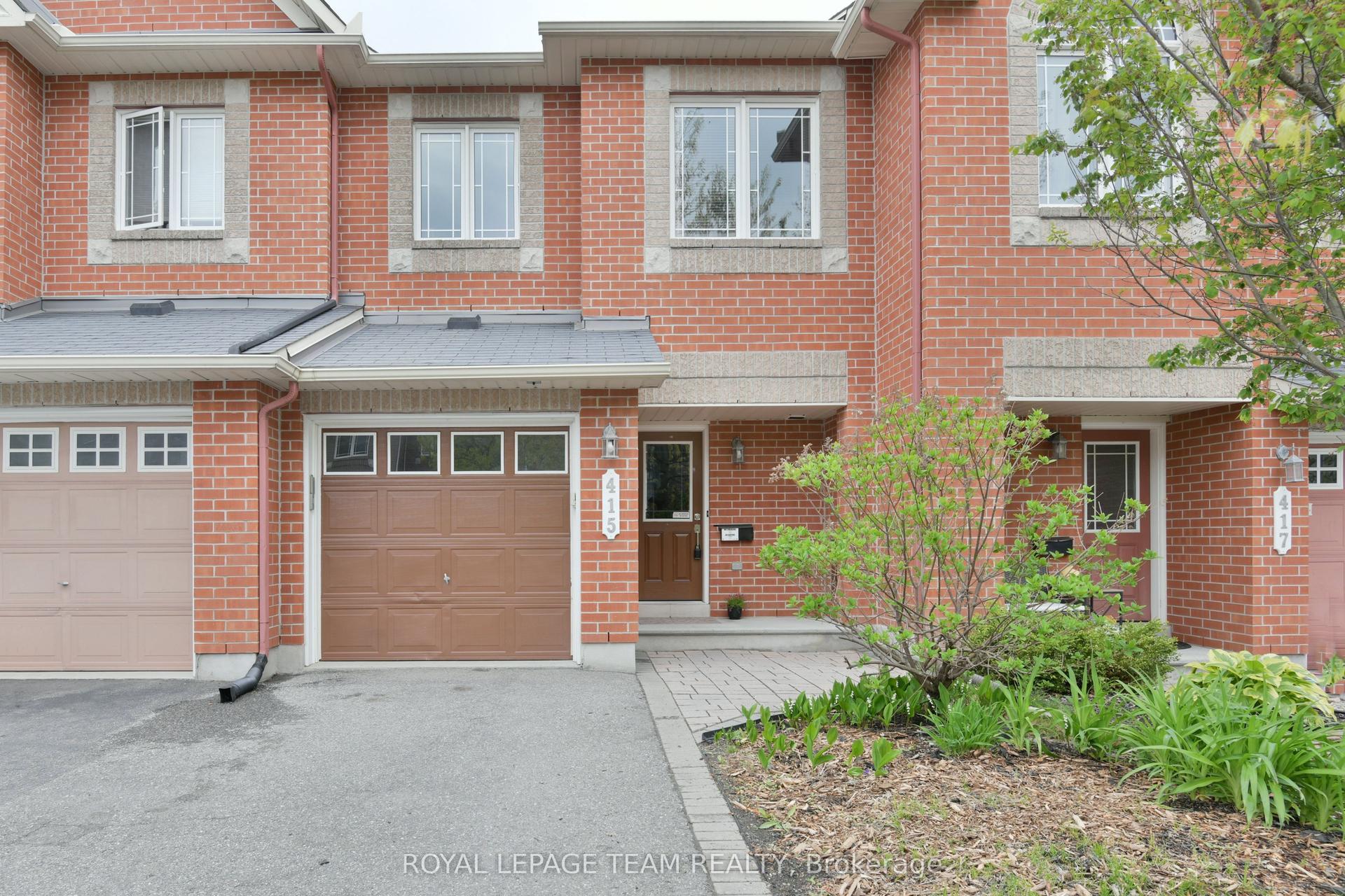 415 Galatina Way, Kanata — Townhouse for lease, photo 1