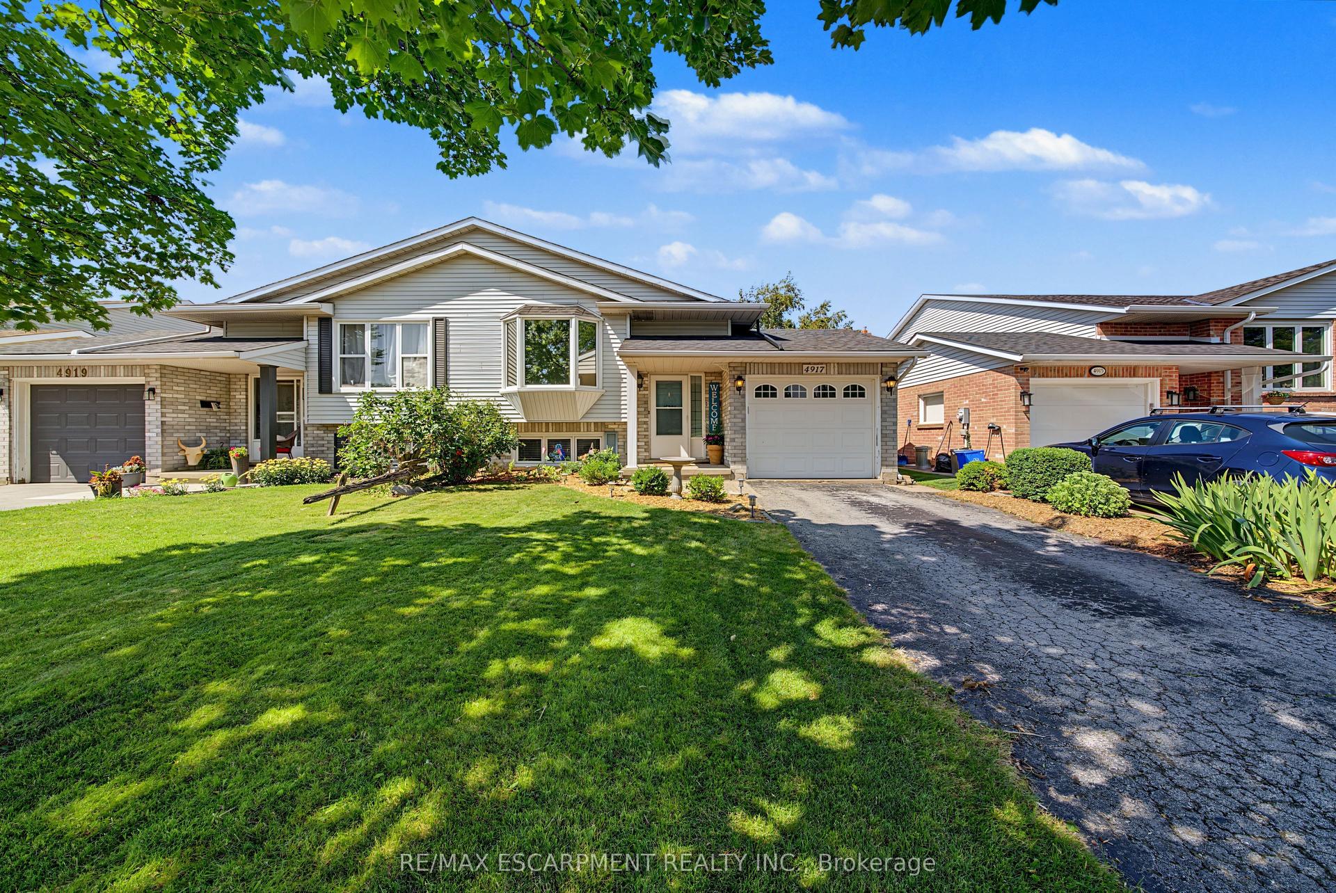 4917 Homestead Drive, Lincoln — Semi-Detached for sale, photo 1