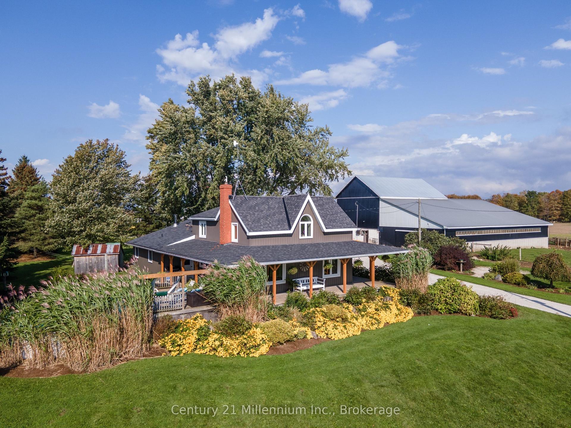 121097 12 Side Road — photo 1