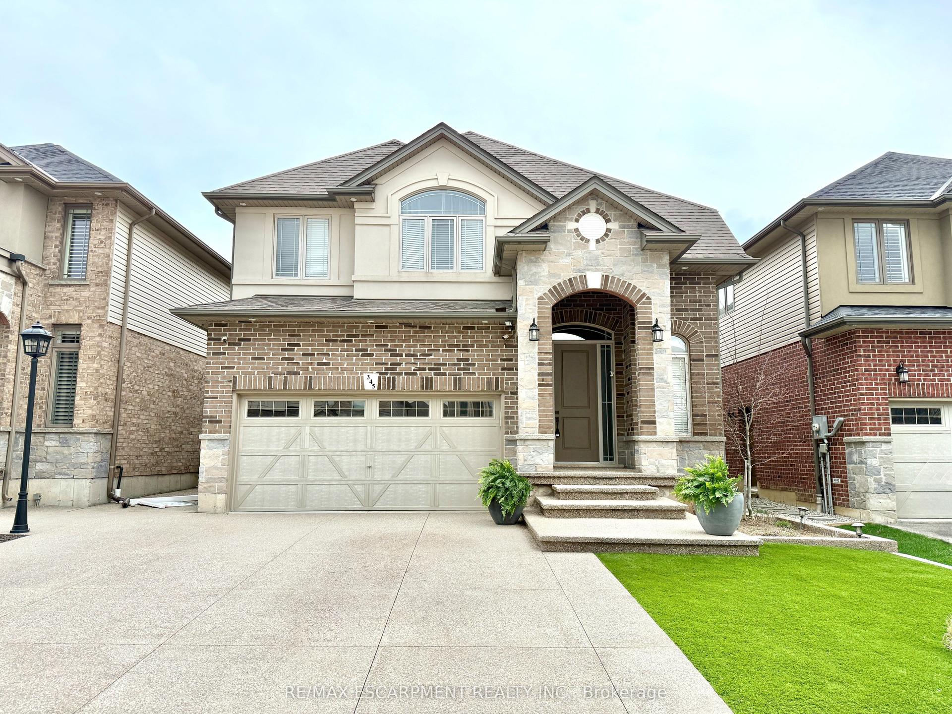 345 Festival Way — photo 1