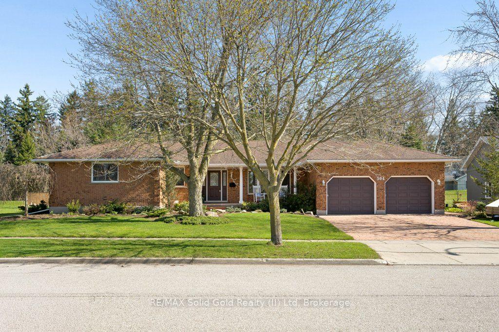 304 St Ann Avenue — photo 1