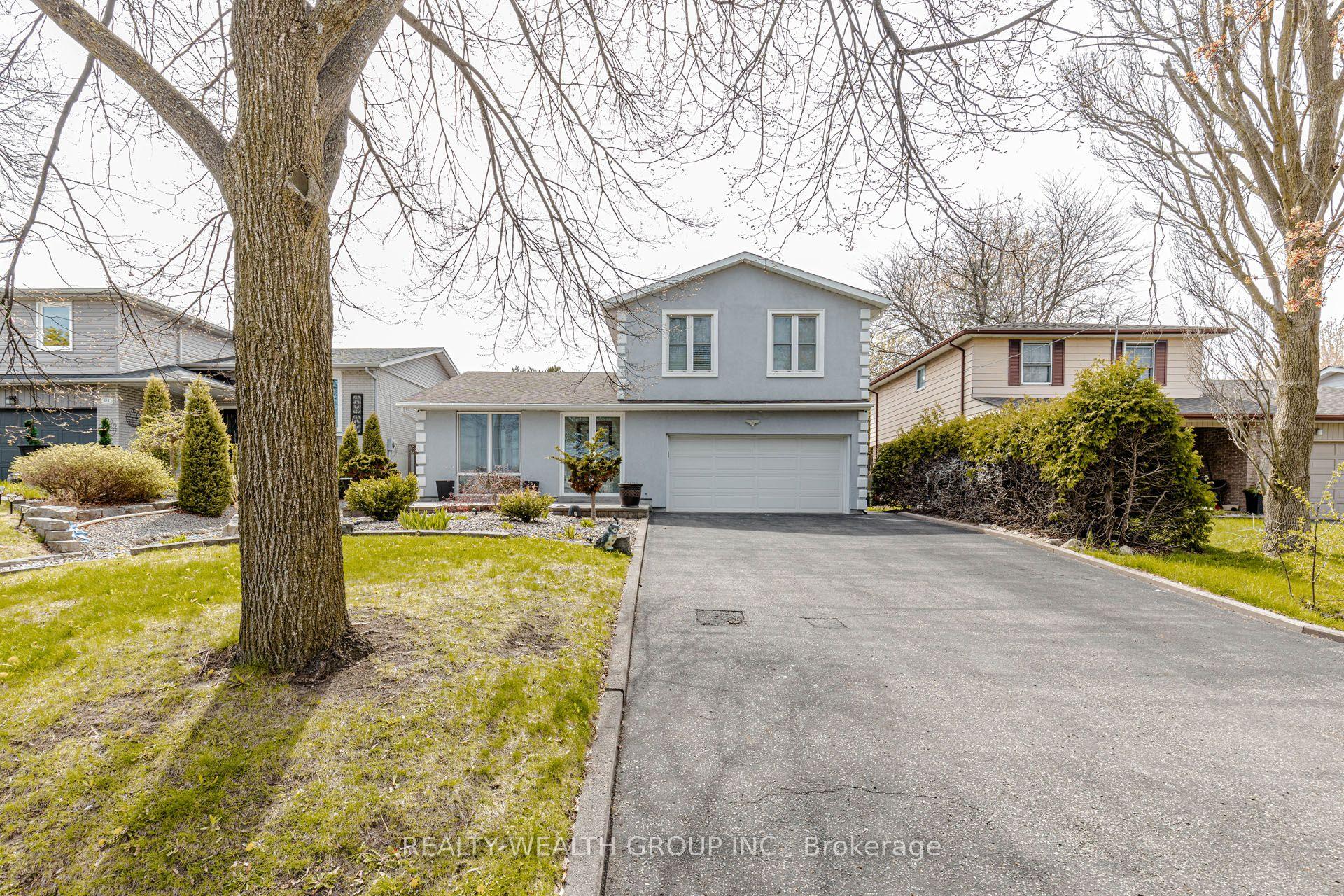 688 Antigua Crescent — photo 1