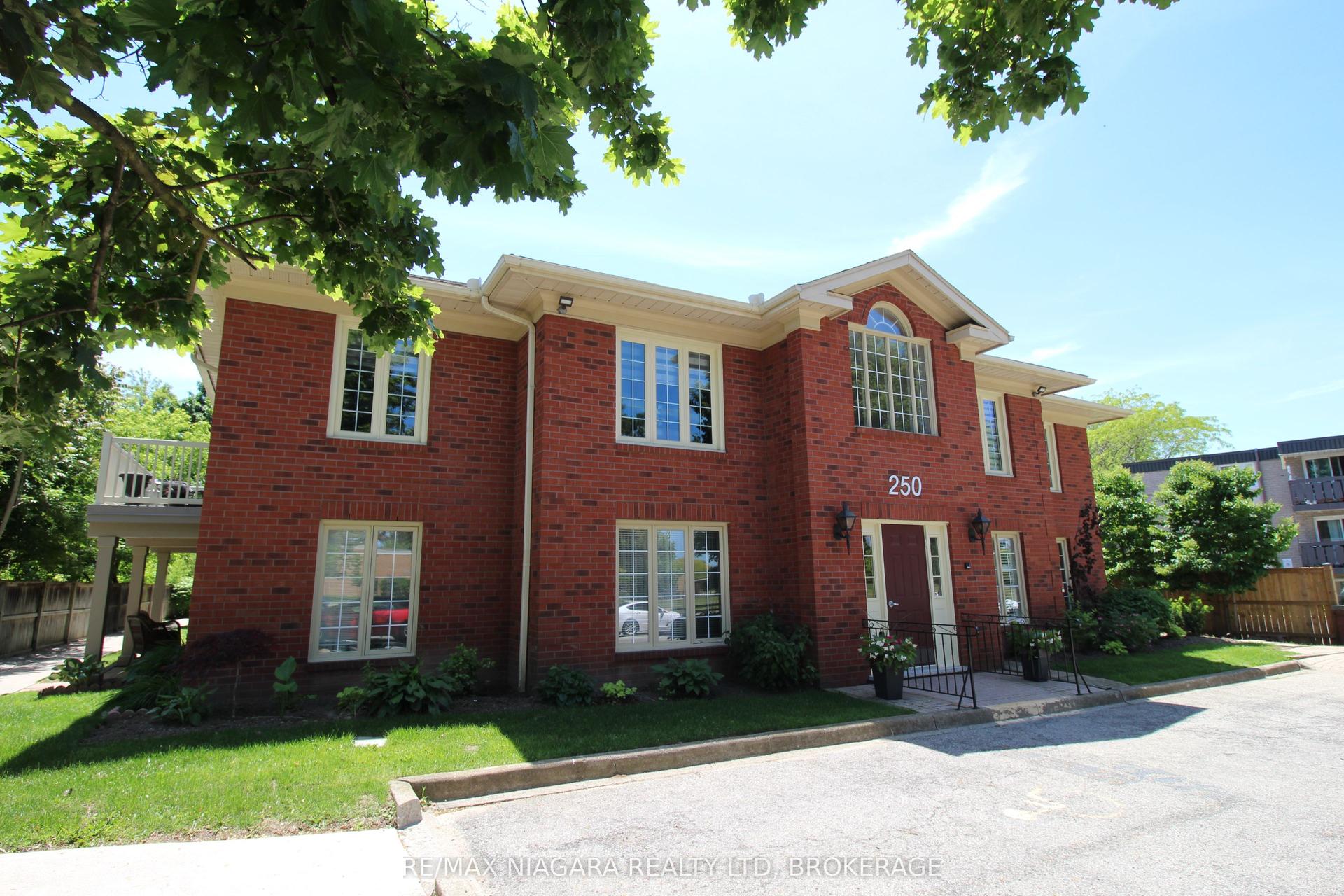 250 Linwell Road 202 #202 — photo 1