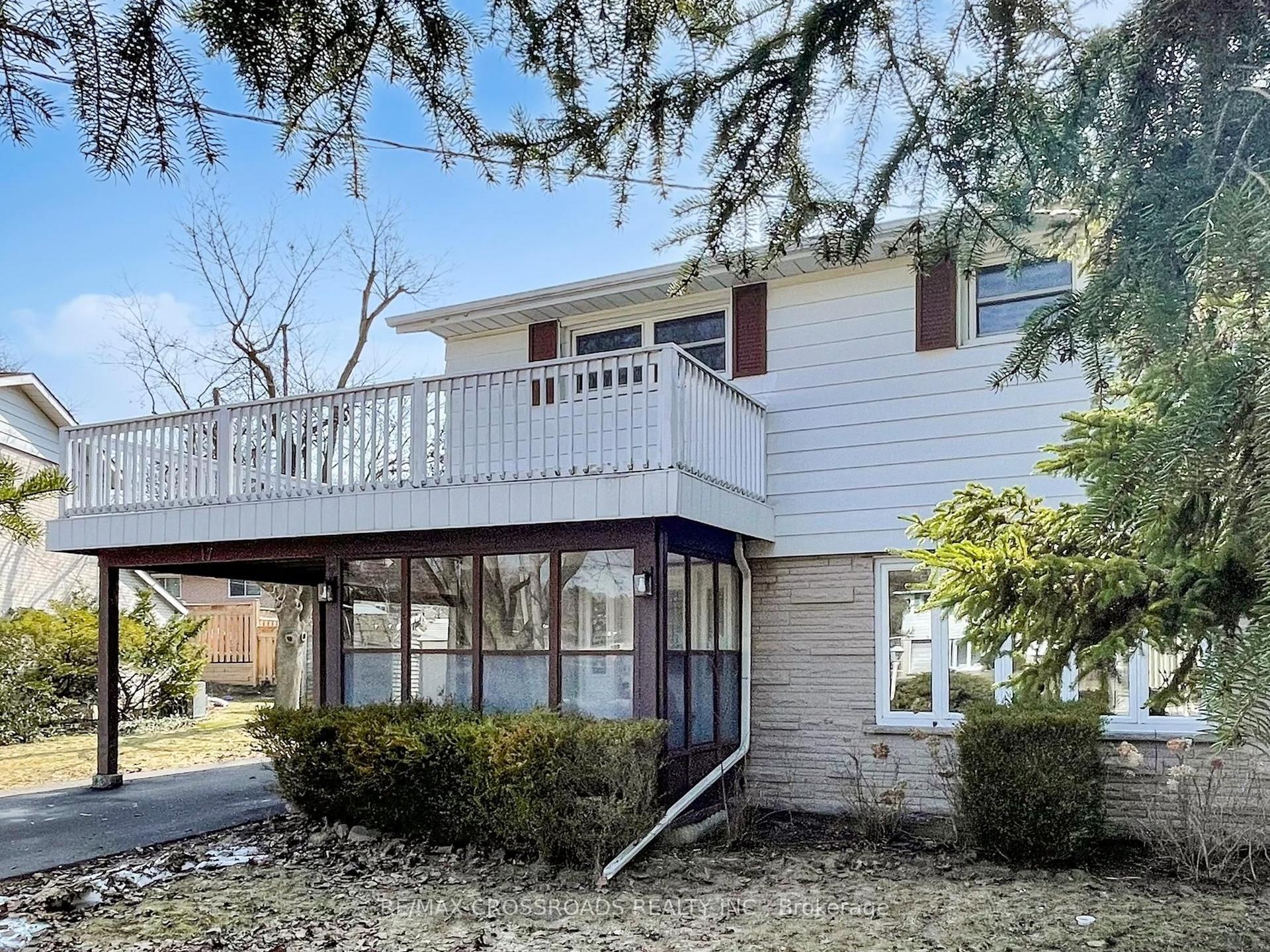 17 Ferbane Place — photo 1