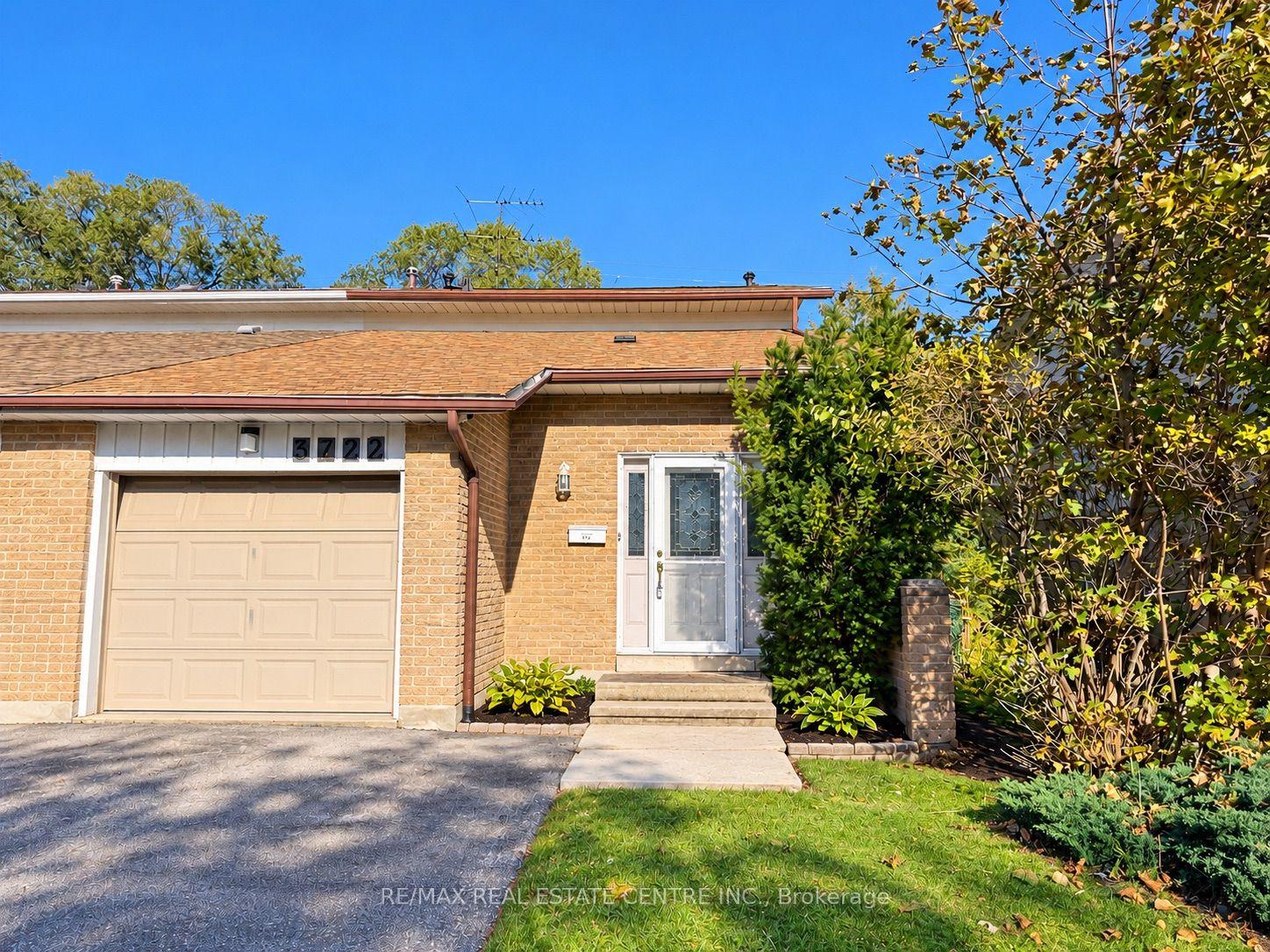 3722 Ellengale Drive, Mississauga — Semi-Detached for lease, photo 1