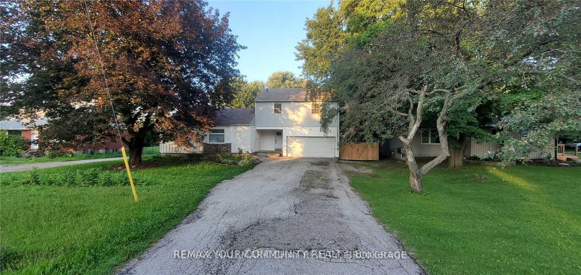 953 Yonge Street — photo 1