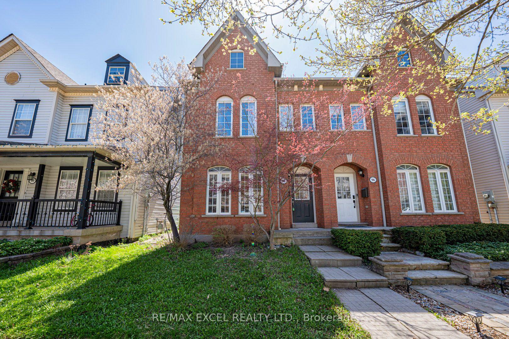 98 Georgian Drive — photo 1