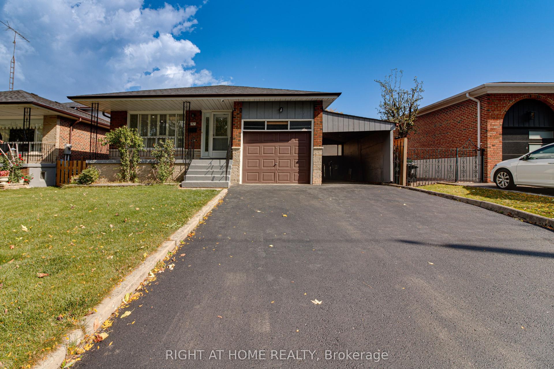 37 Mason Road, Toronto — Detached for sale, photo 1