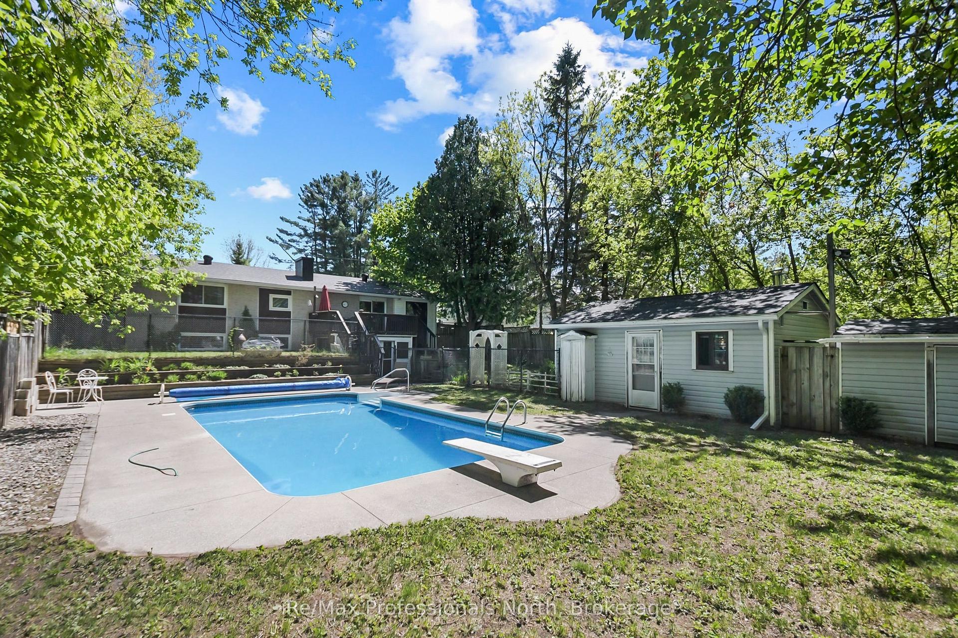 110 FRASER Street, Gravenhurst — Detached for sale, photo 1