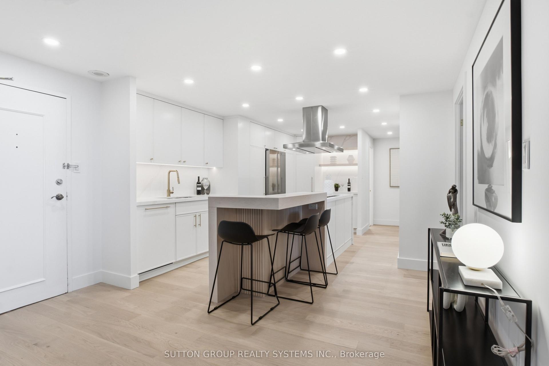812 Burnhamthorpe Road 1504 #1504, Toronto — Condo for sale, photo 1
