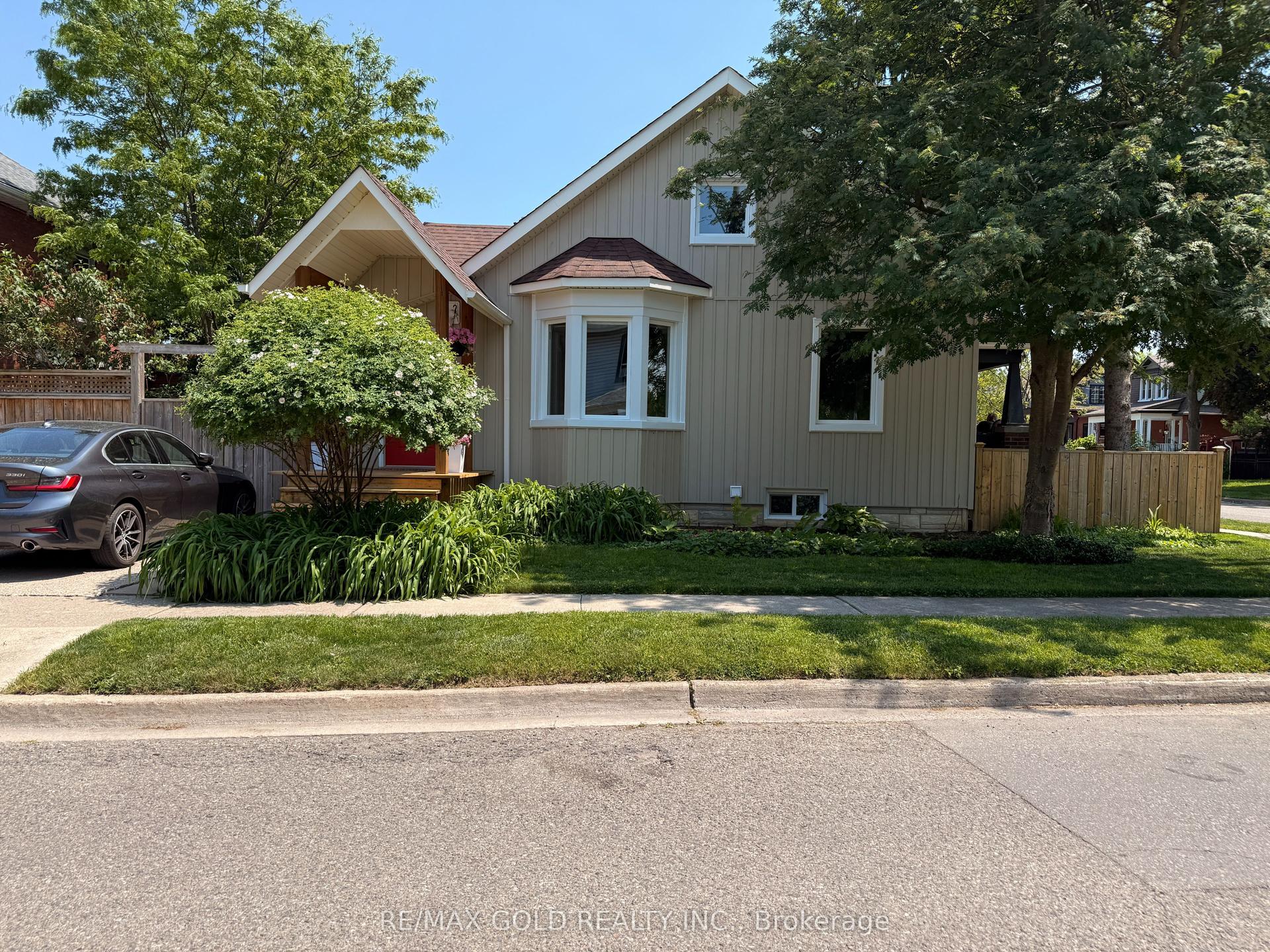 70 West Street W, Brampton — Detached for lease, photo 1