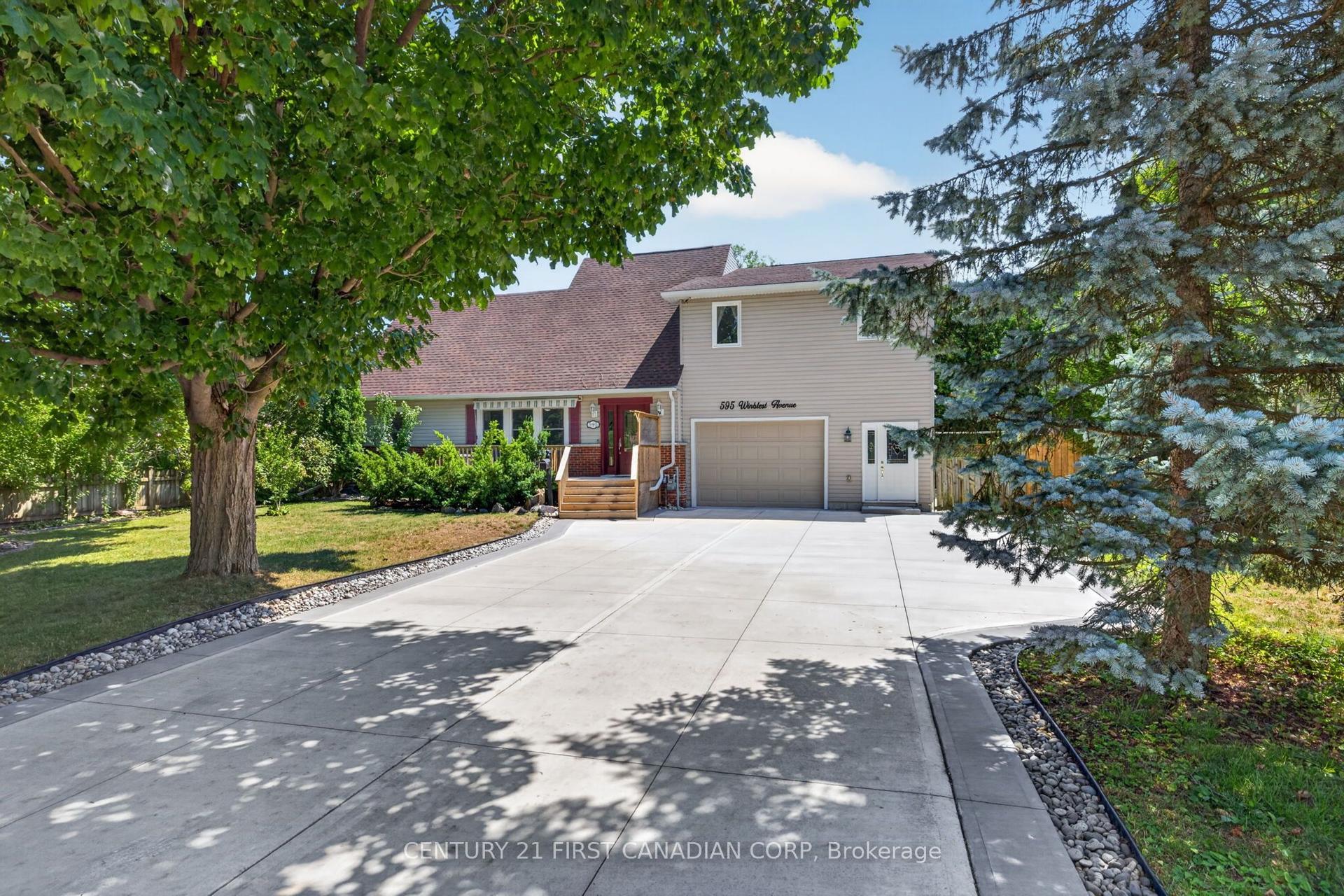 595 Winblest Avenue, London South — Detached for sale, photo 1