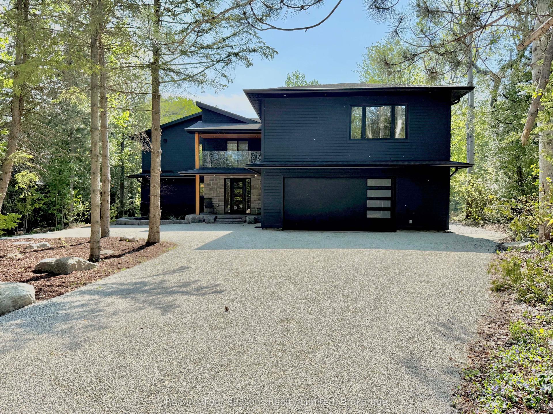 131 Chamonix Crescent — photo 1