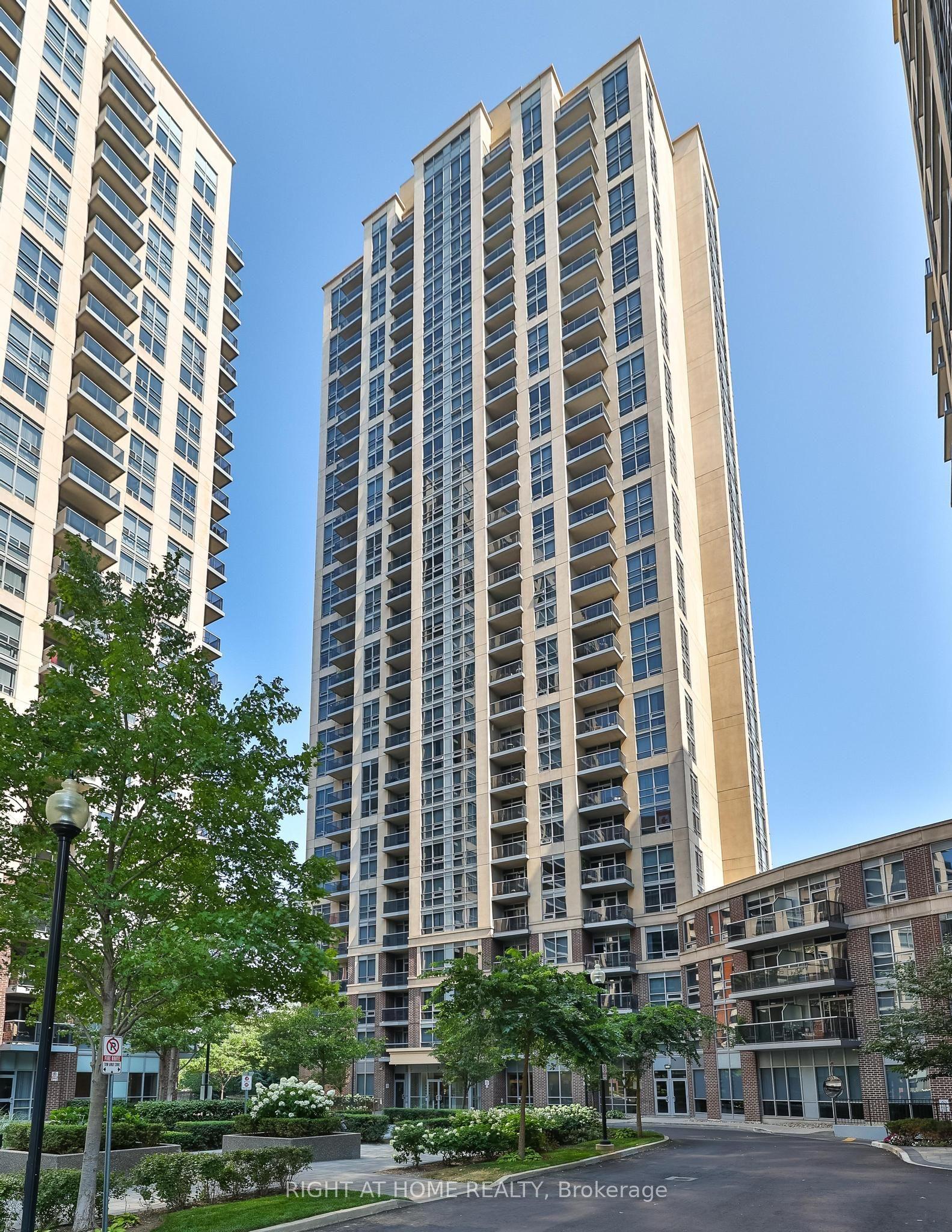 3 Michael Power Place 2402 #2402, Toronto — Condo for sale, photo 1