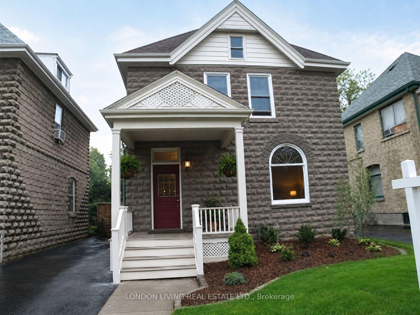 45 Beaconsfield Avenue, London South — Detached for lease, photo 1