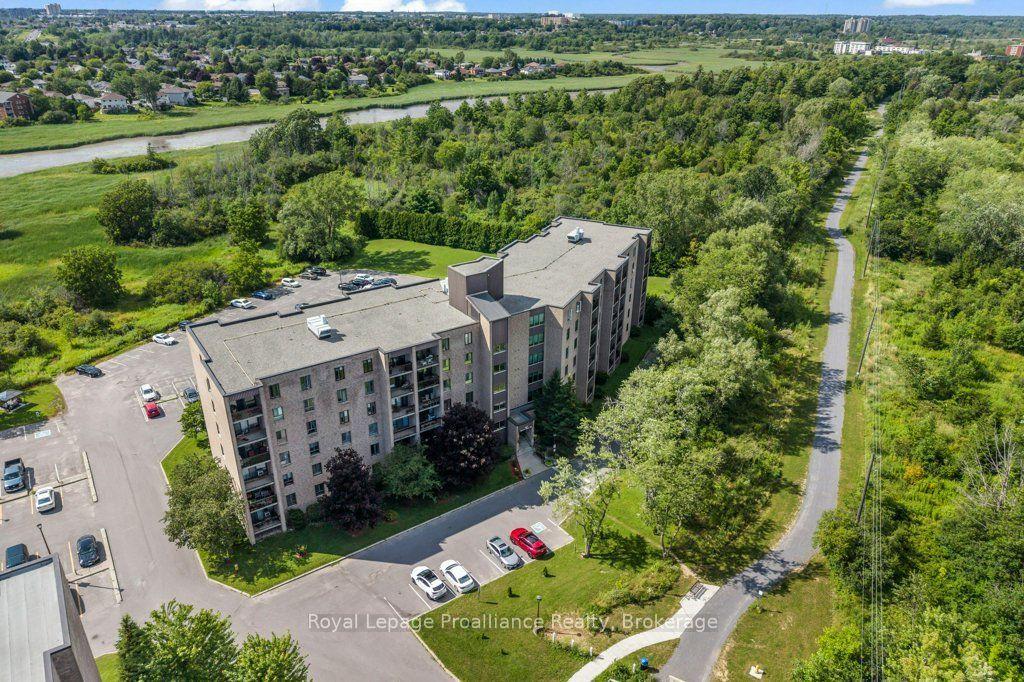358 Queen Mary Road 509 #509, Kingston — Condo for sale, photo 1