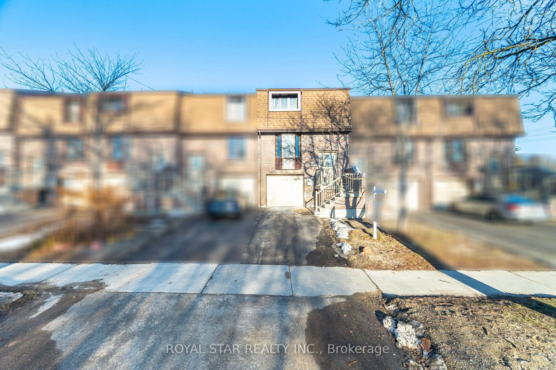 11 Plaisance Road 3 #3 — photo 1