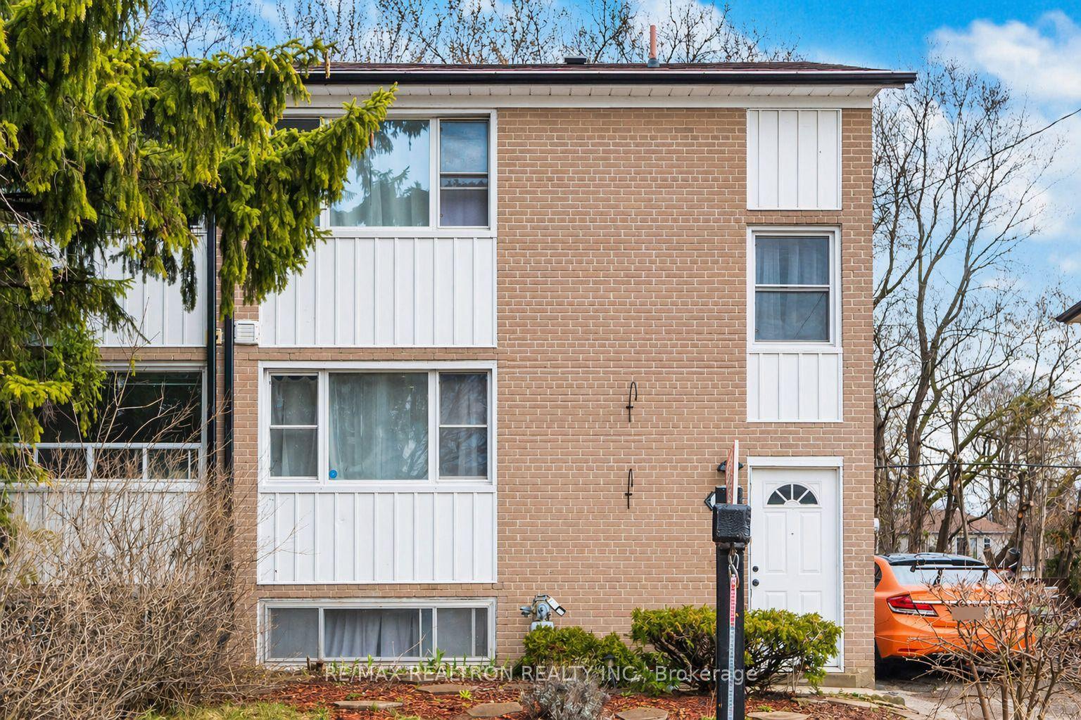 87 Overture Road — photo 1